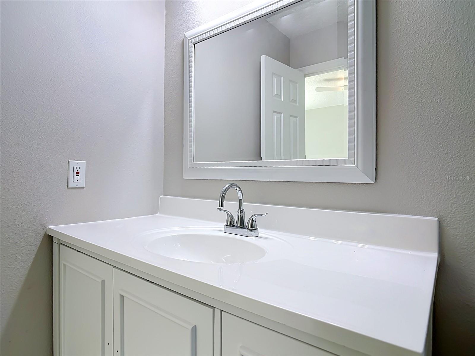 DELTONA LAKES REP BLK 1849 UNIT 72 - Residential