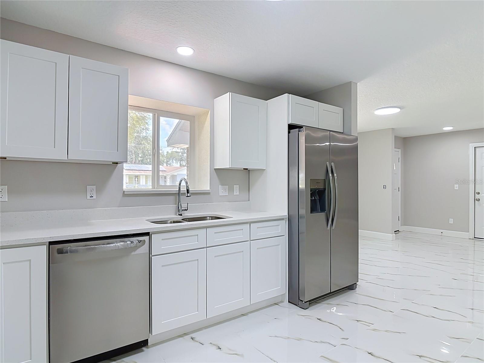 DELTONA LAKES REP BLK 1849 UNIT 72 - Residential
