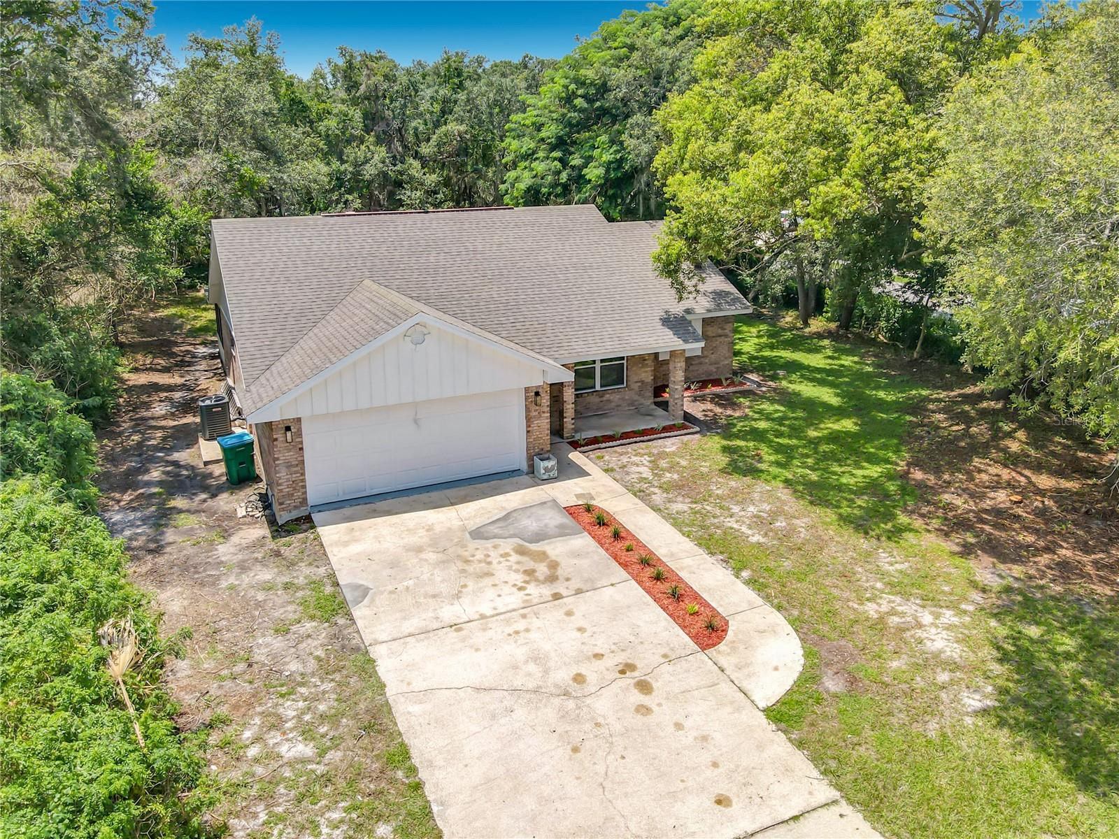 DELTONA LAKES REP BLK 1849 UNIT 72 - Residential