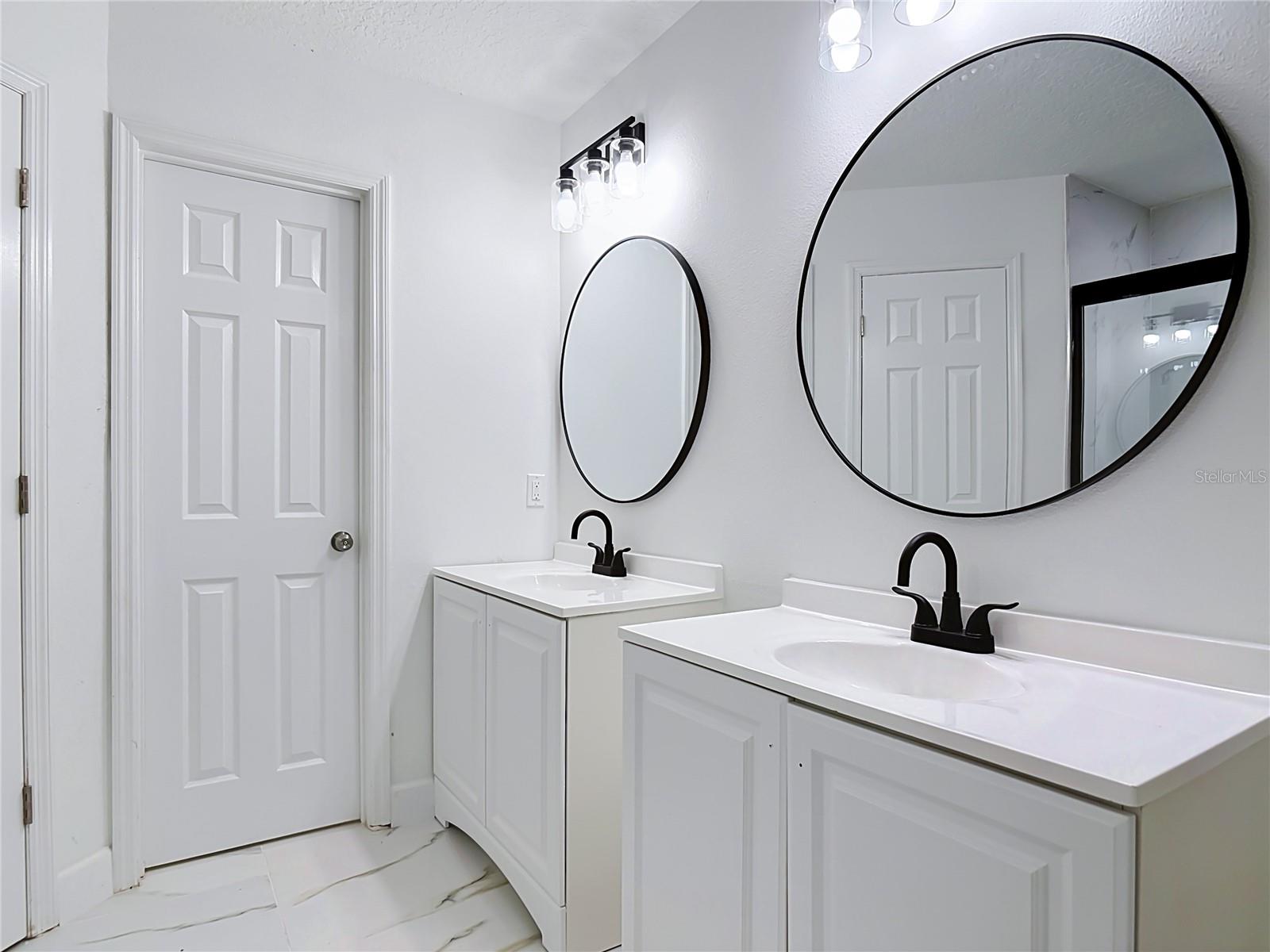 DELTONA LAKES REP BLK 1849 UNIT 72 - Residential