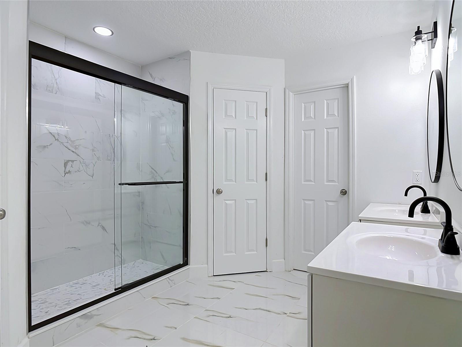 DELTONA LAKES REP BLK 1849 UNIT 72 - Residential