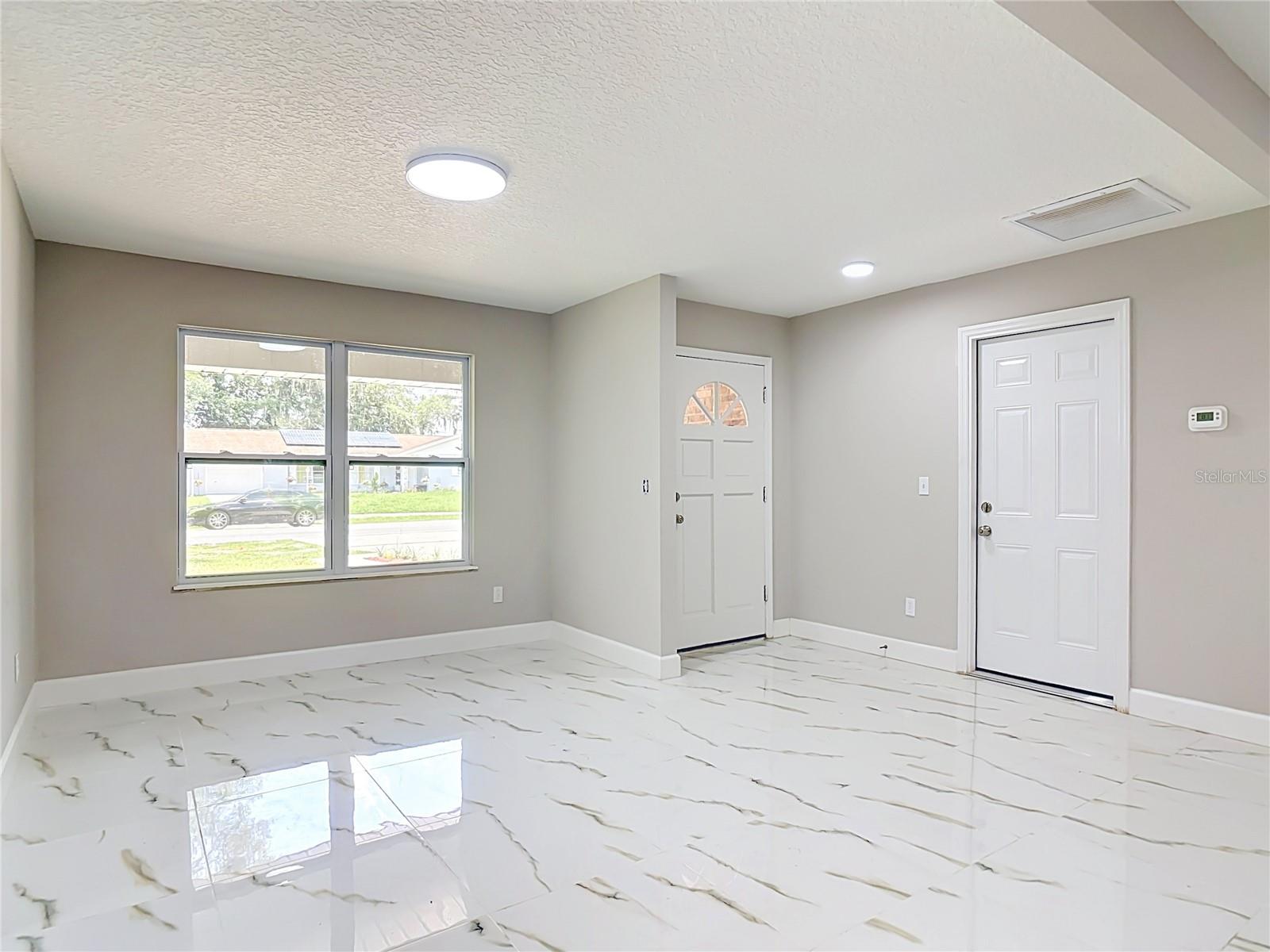 DELTONA LAKES REP BLK 1849 UNIT 72 - Residential