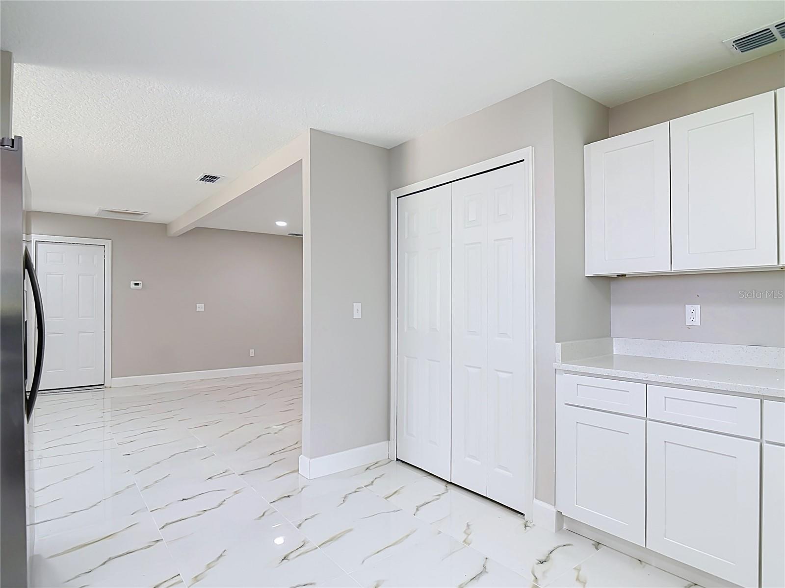 DELTONA LAKES REP BLK 1849 UNIT 72 - Residential
