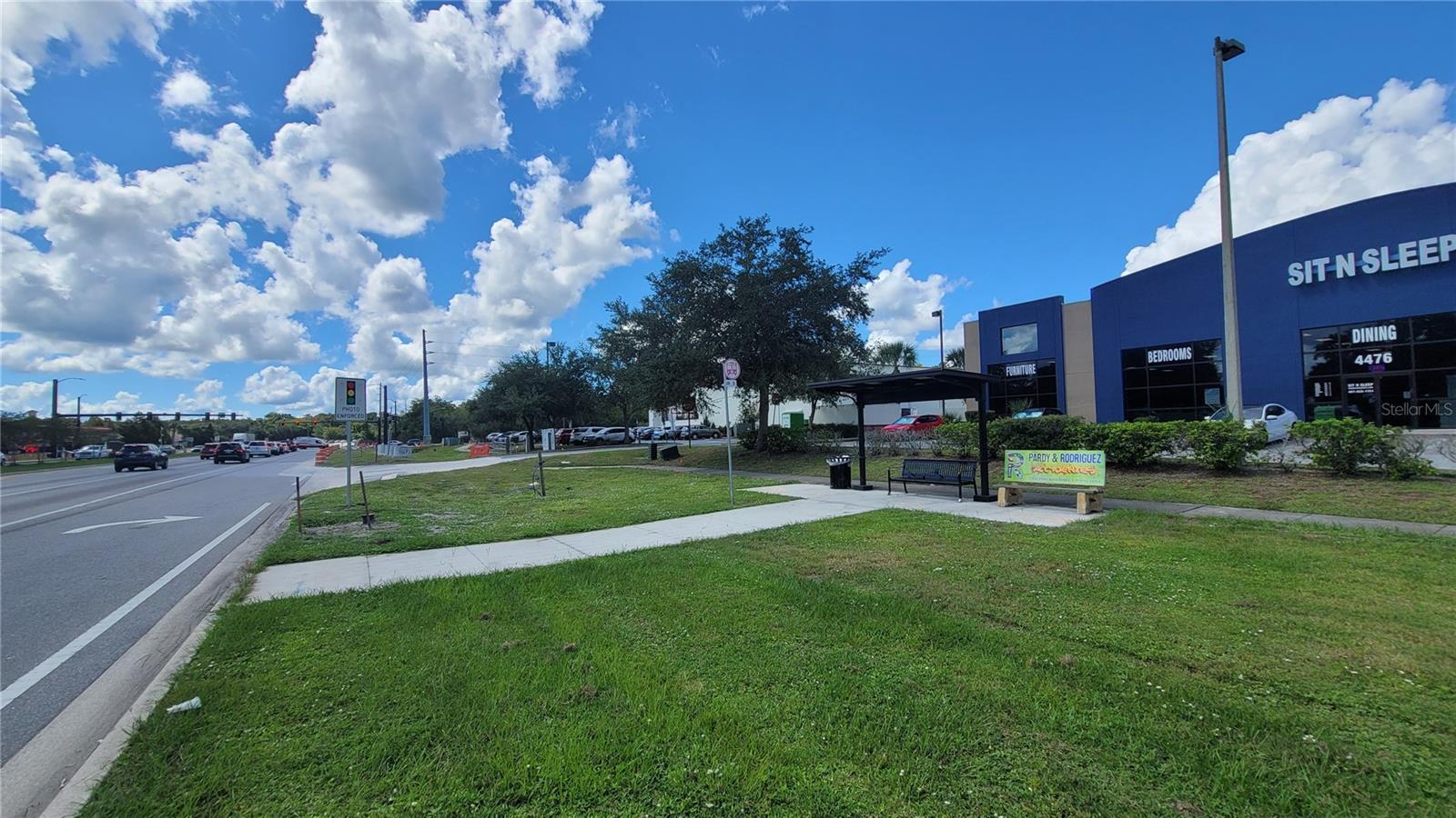 POINTE REP 4 - Commercial Lease