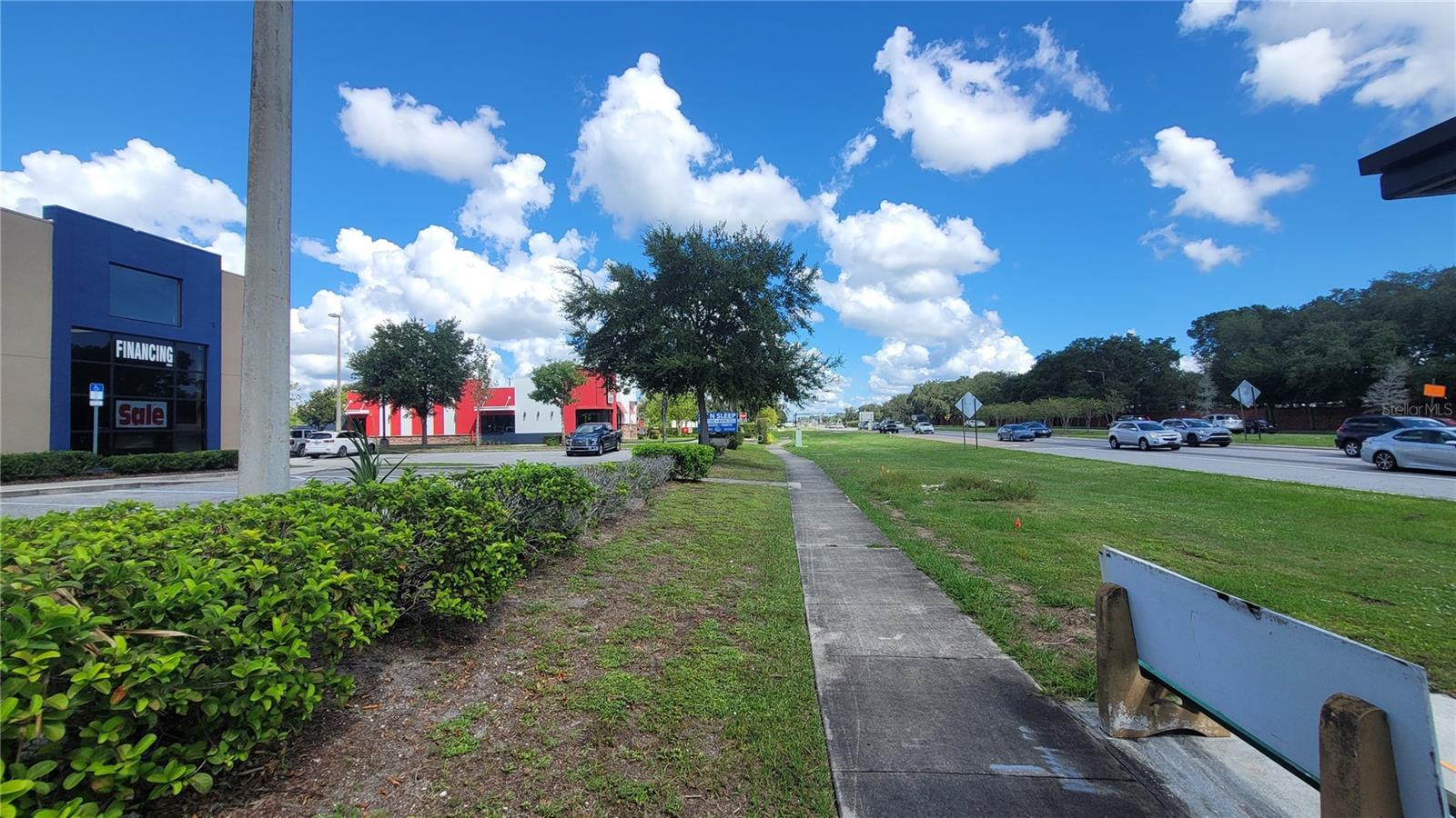 POINTE REP 4 - Commercial Lease