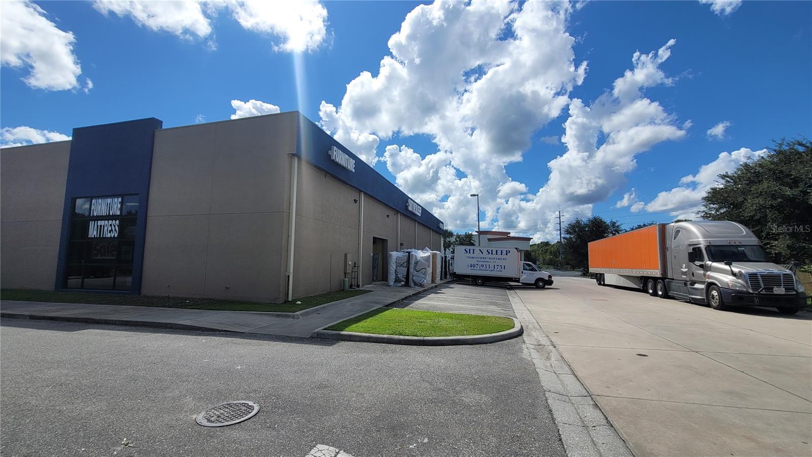 POINTE REP 4 - Commercial Lease