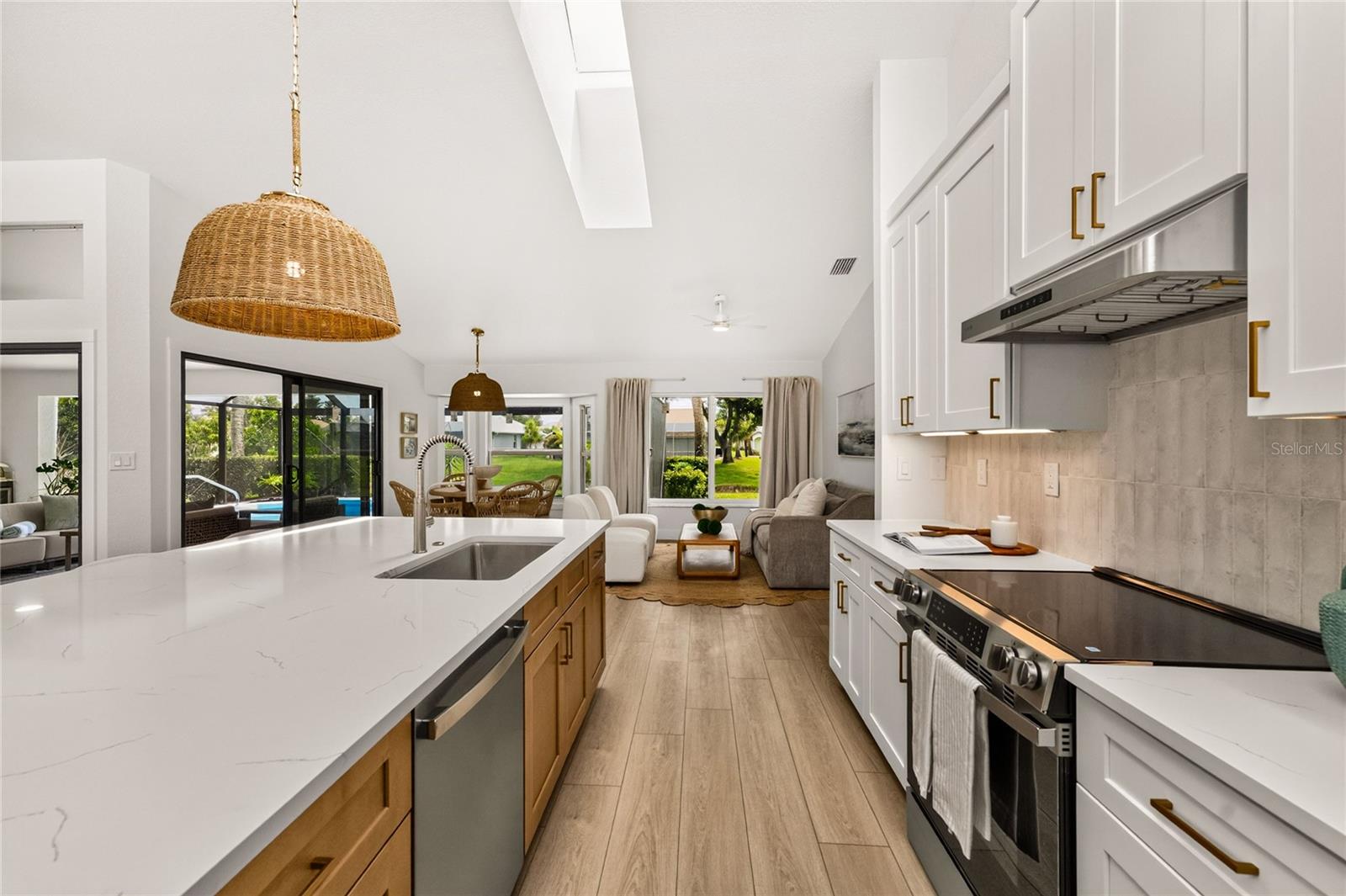 ROTONDA WEST BROADMOOR - Residential
