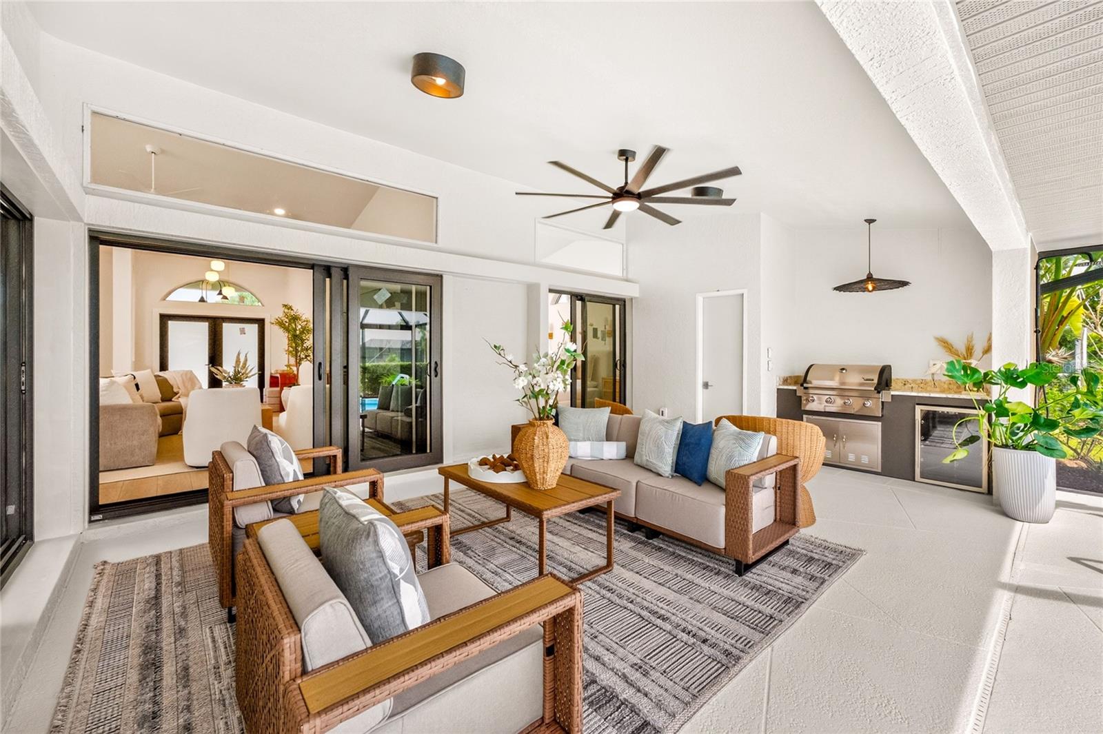 ROTONDA WEST BROADMOOR - Residential