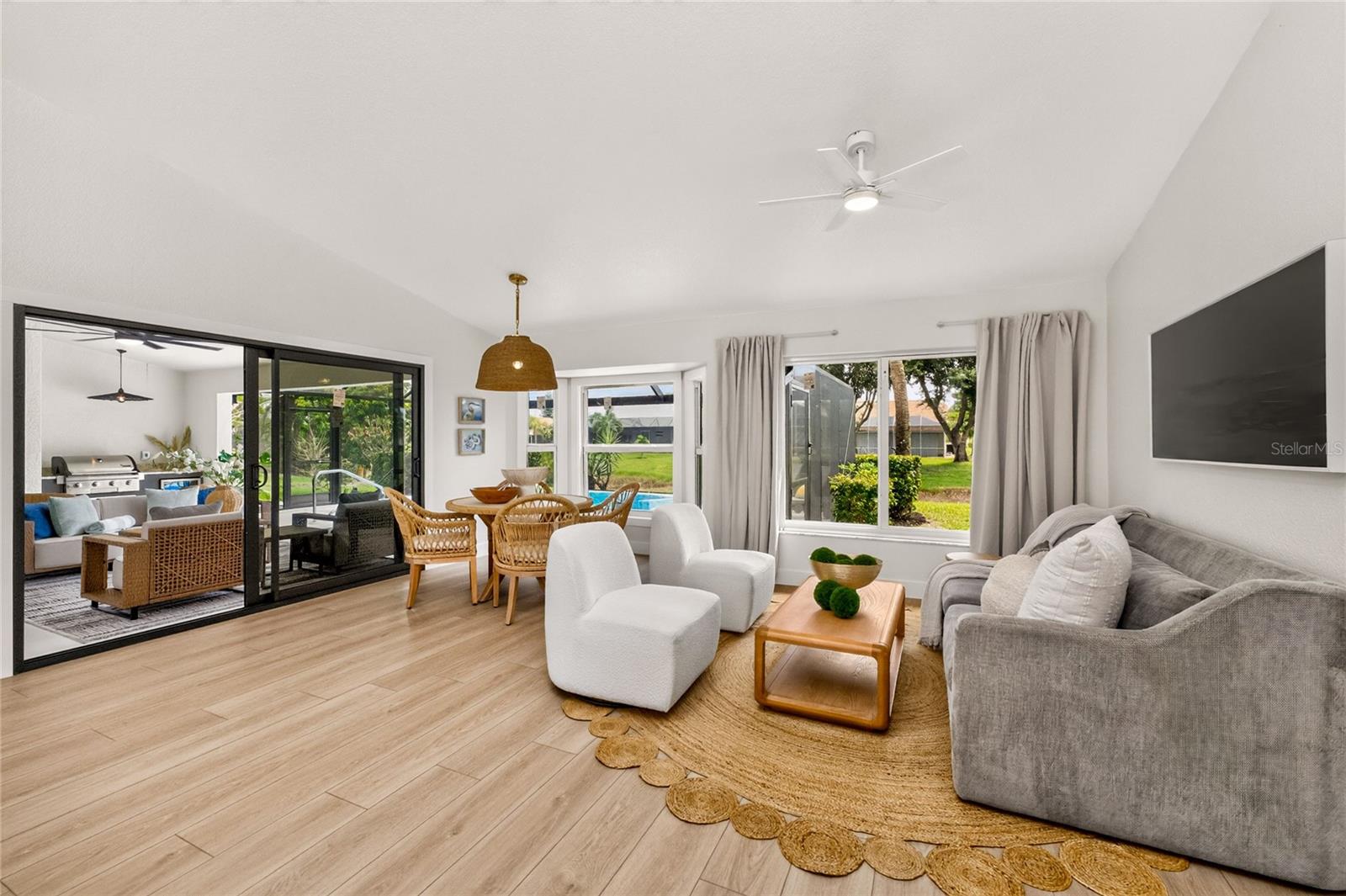 ROTONDA WEST BROADMOOR - Residential