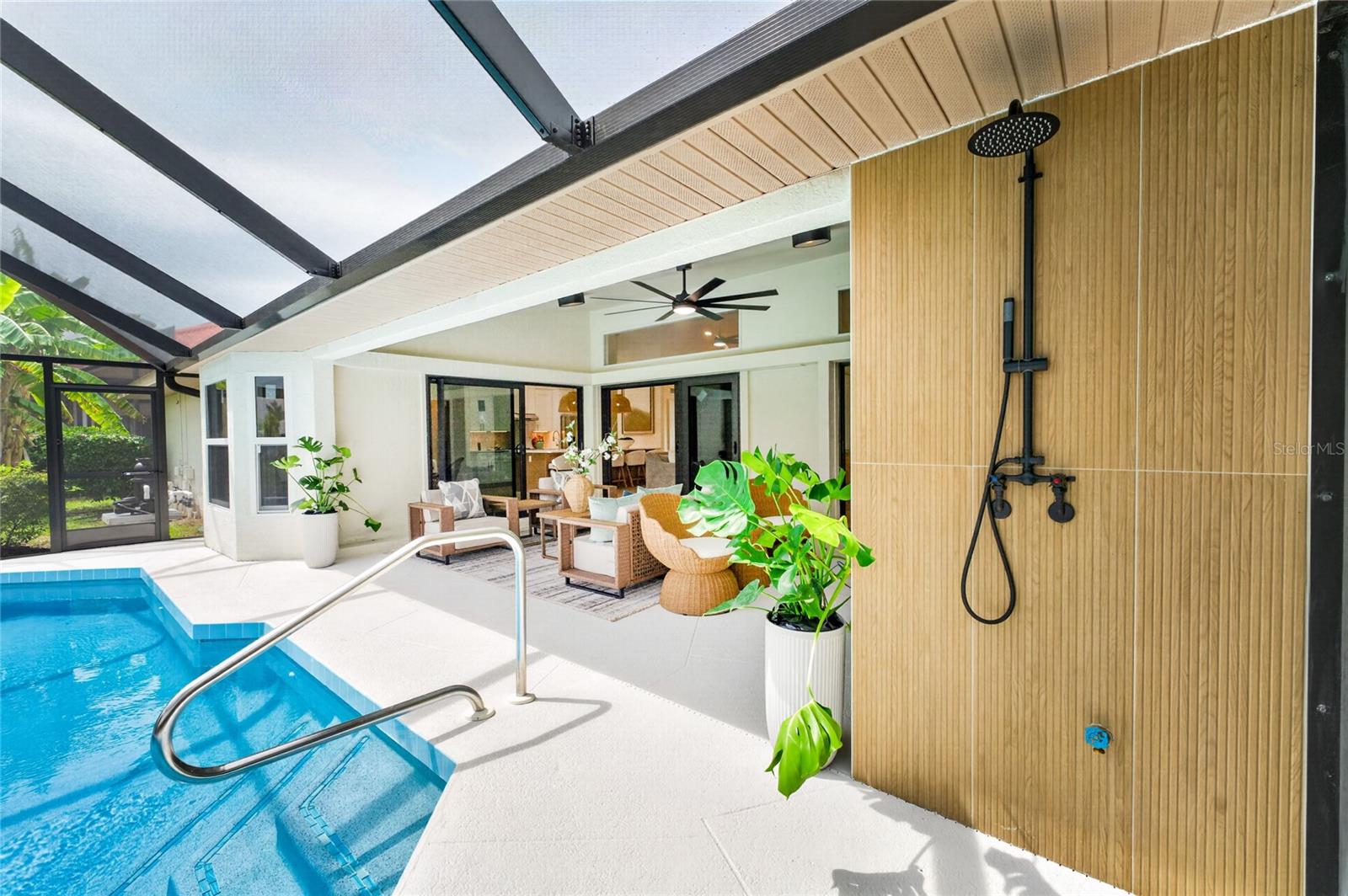 ROTONDA WEST BROADMOOR - Residential