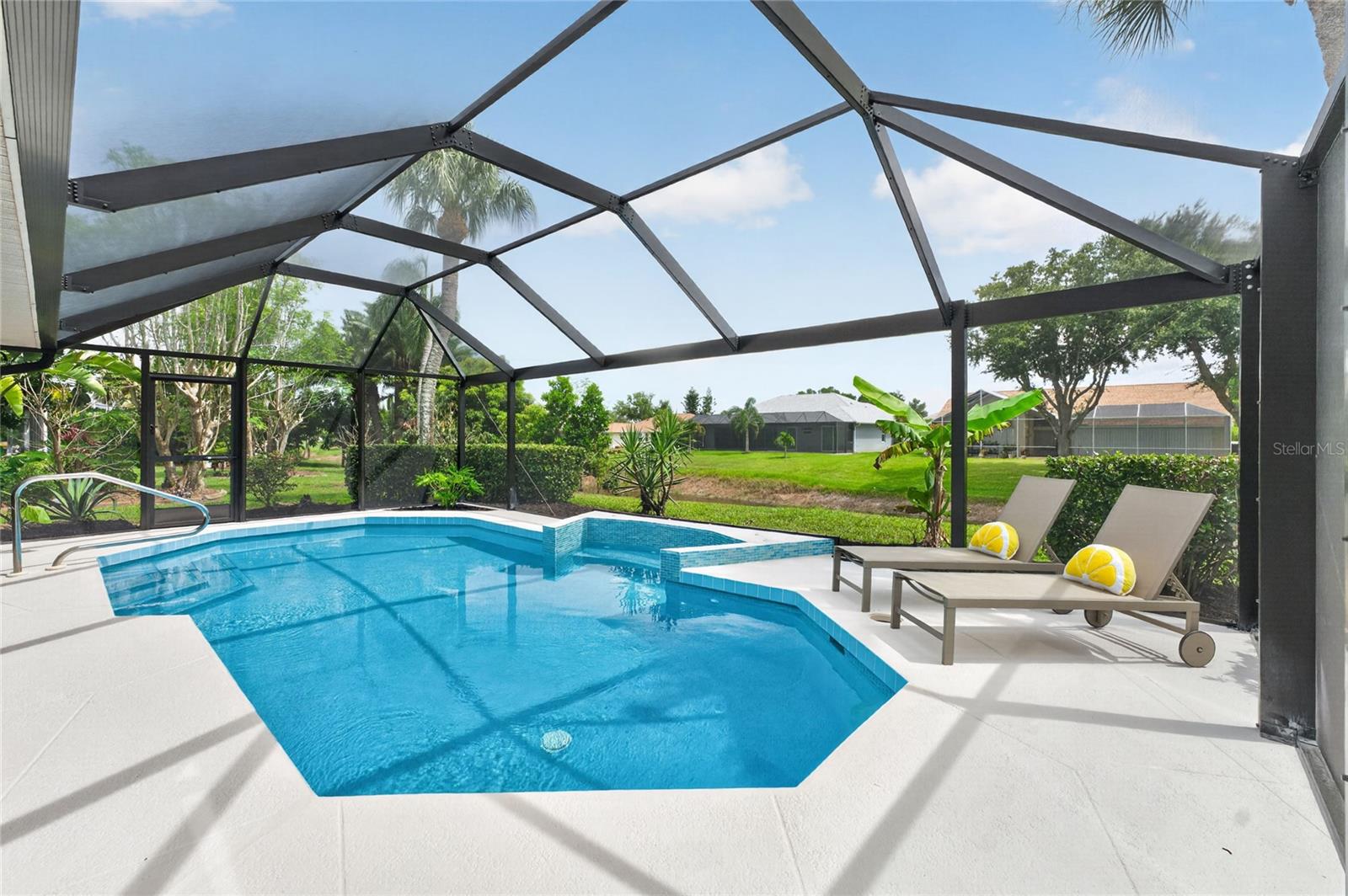 ROTONDA WEST BROADMOOR - Residential