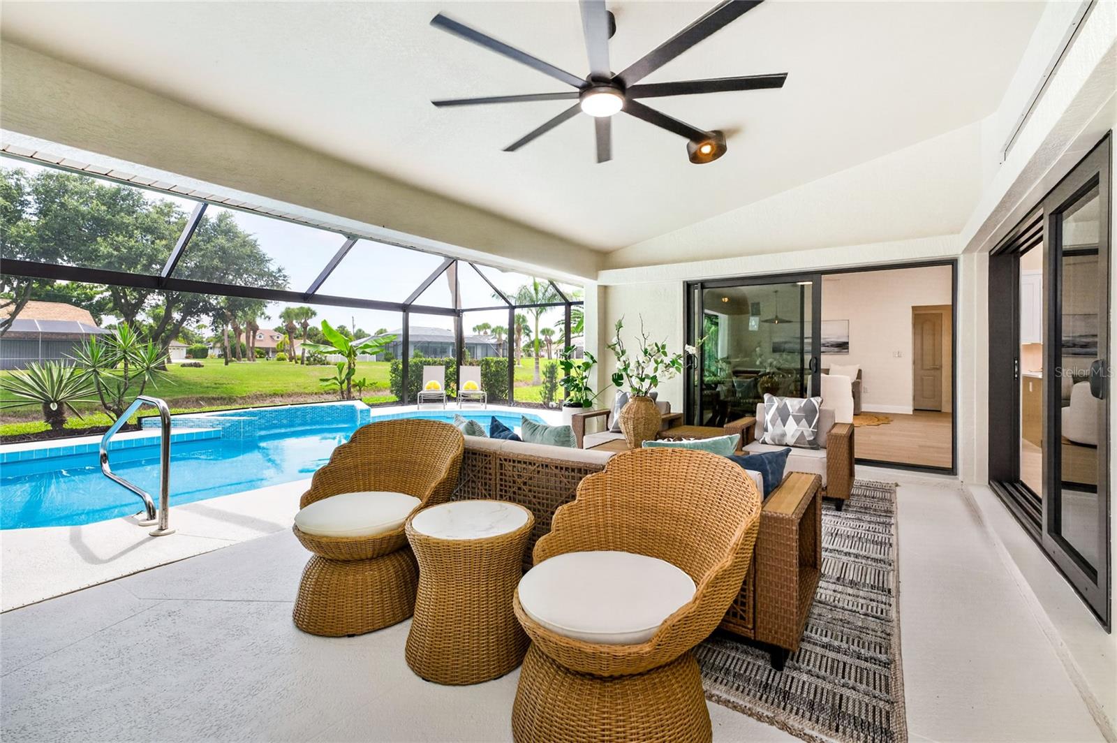 ROTONDA WEST BROADMOOR - Residential