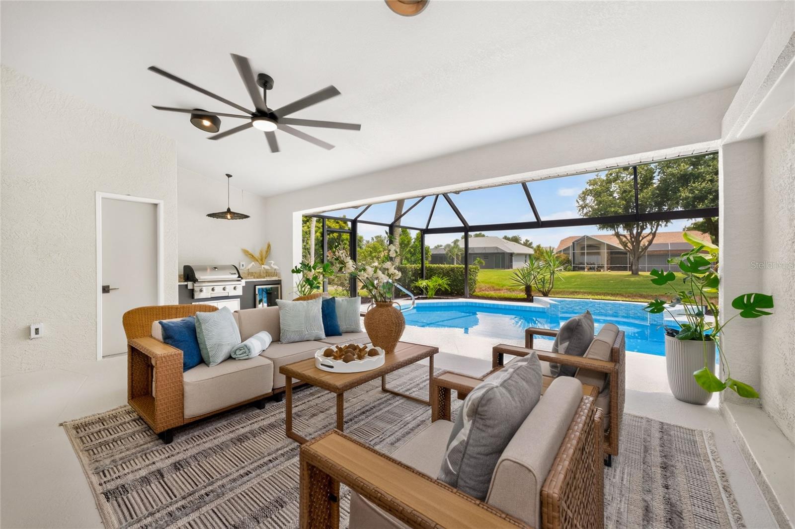 ROTONDA WEST BROADMOOR - Residential