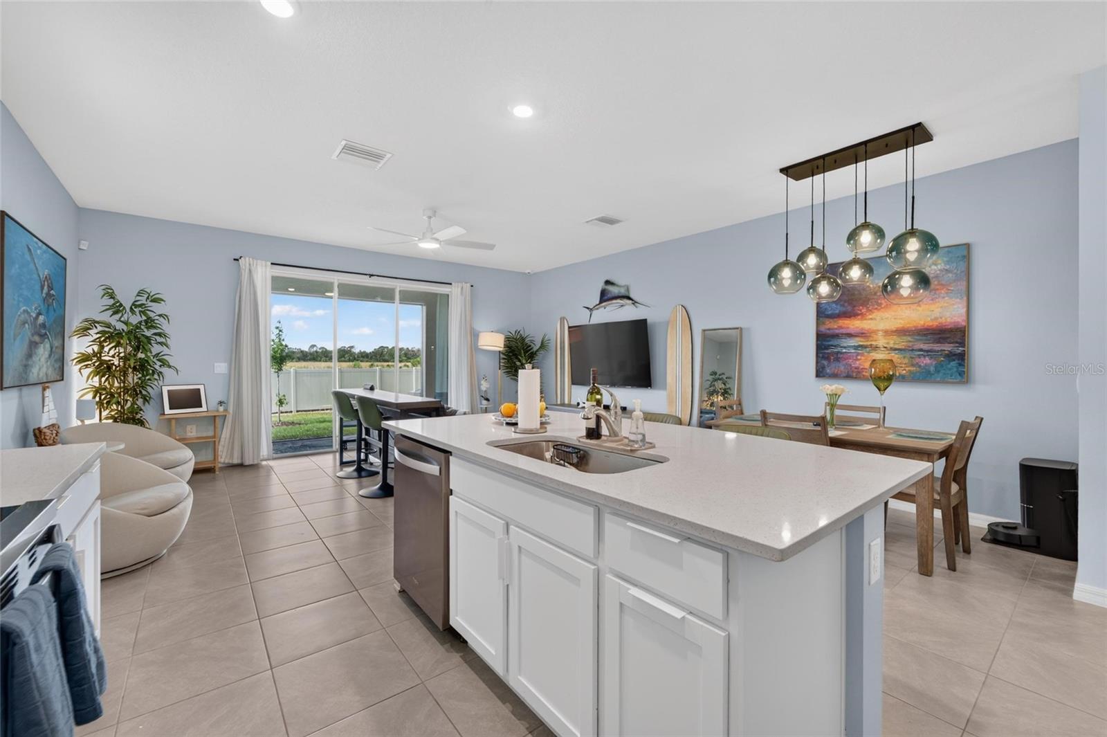 MANGROVE POINT - Residential