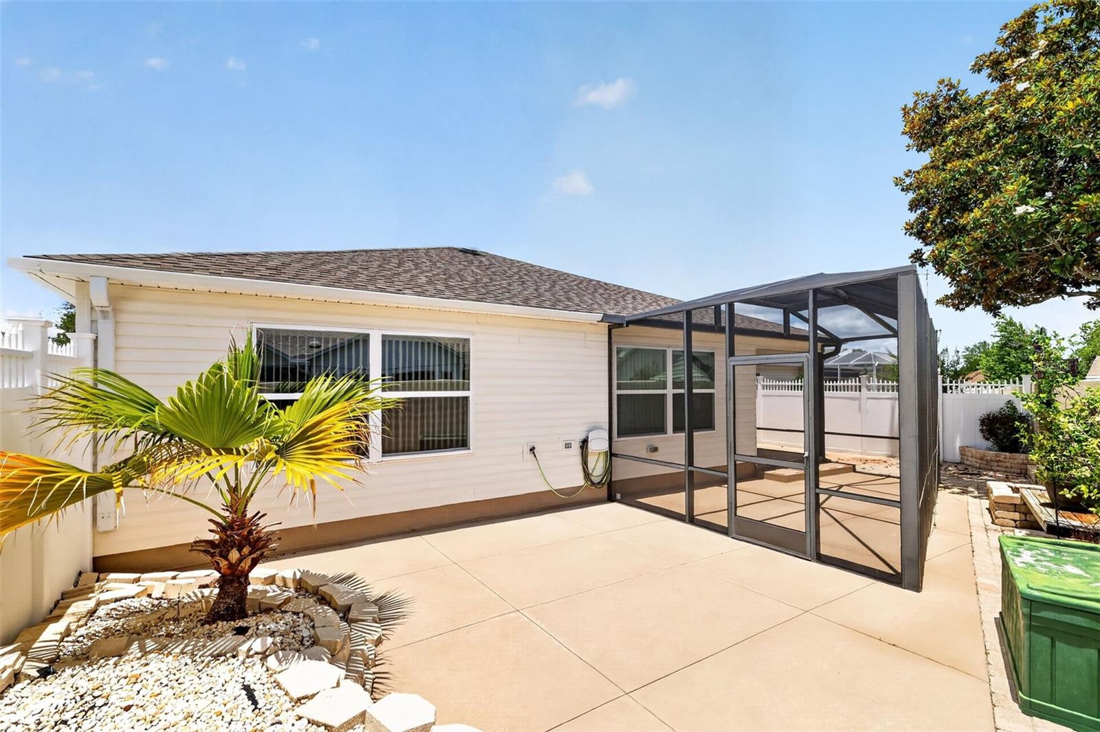 COURTYARD VILLAS - Residential
