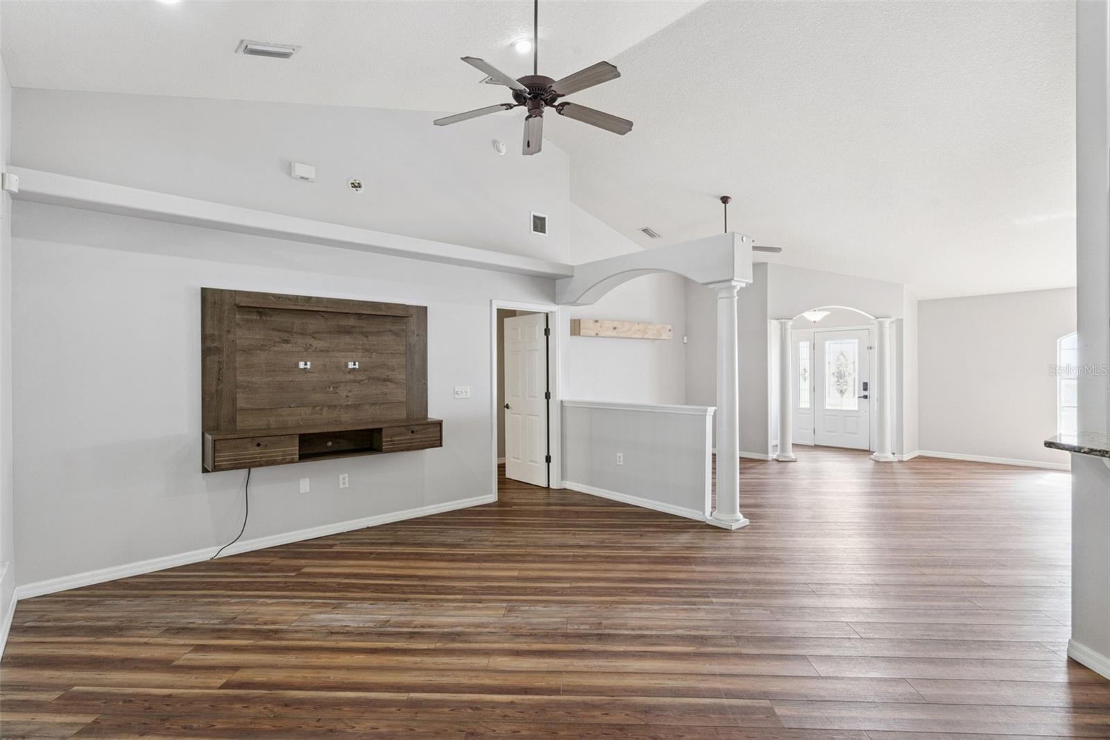 TAVARES GROVES AT BAYTREE PH 03 - Residential