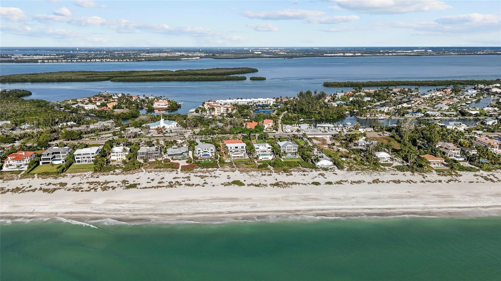 HARBOUR VILLA CLUB AT THE BUCCANEER - Residential