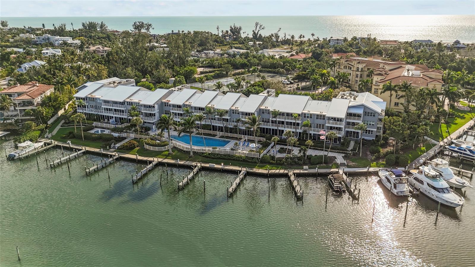 HARBOUR VILLA CLUB AT THE BUCCANEER - Residential