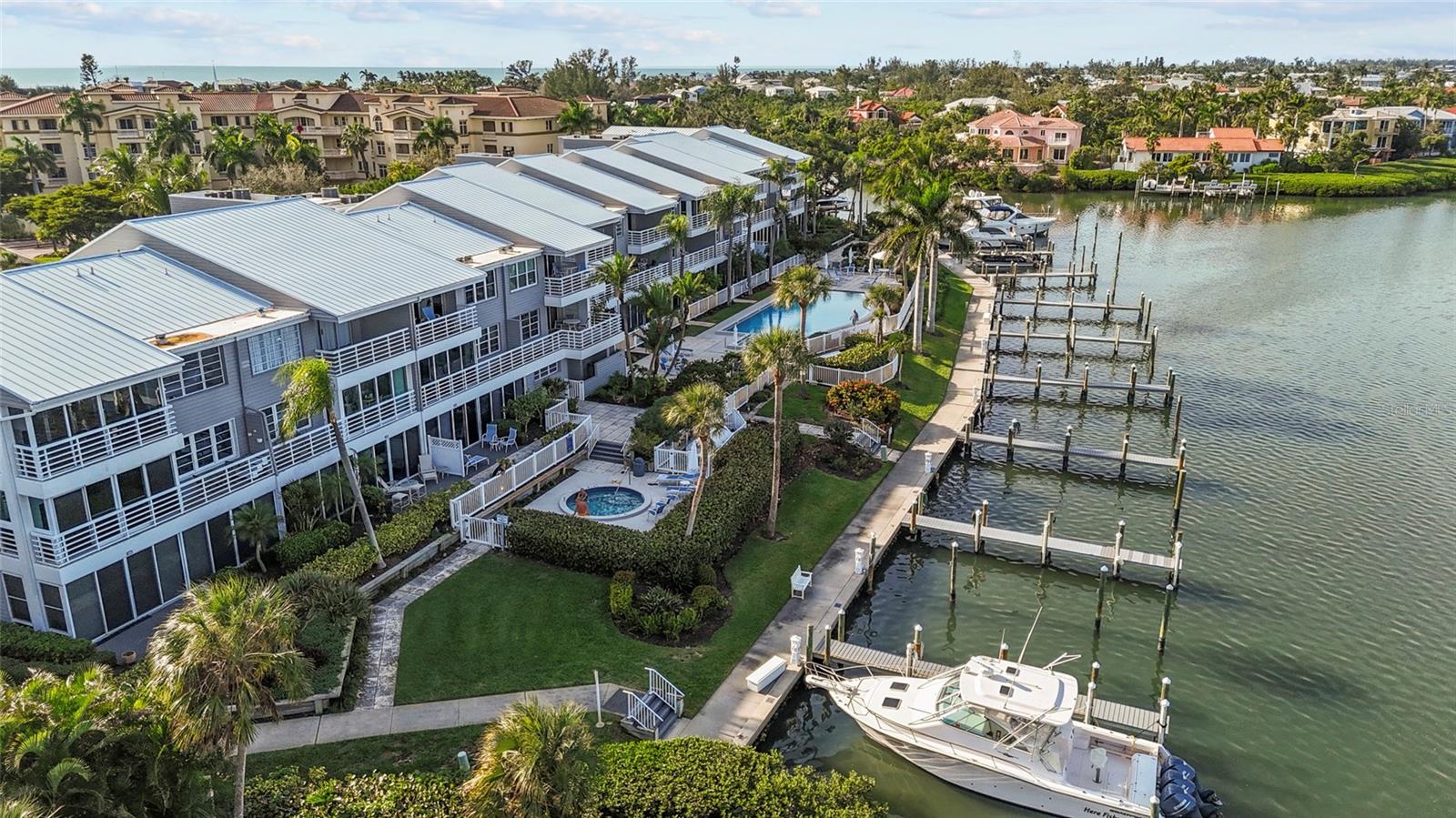 HARBOUR VILLA CLUB AT THE BUCCANEER - Residential