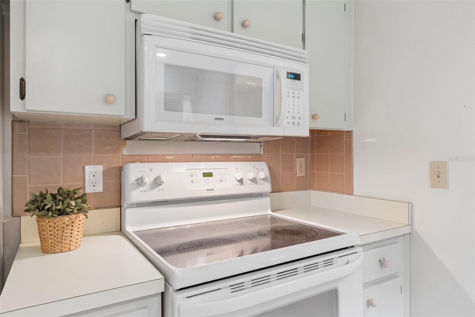 GREEN VALLEY ESTATES UNIT TWO - Residential