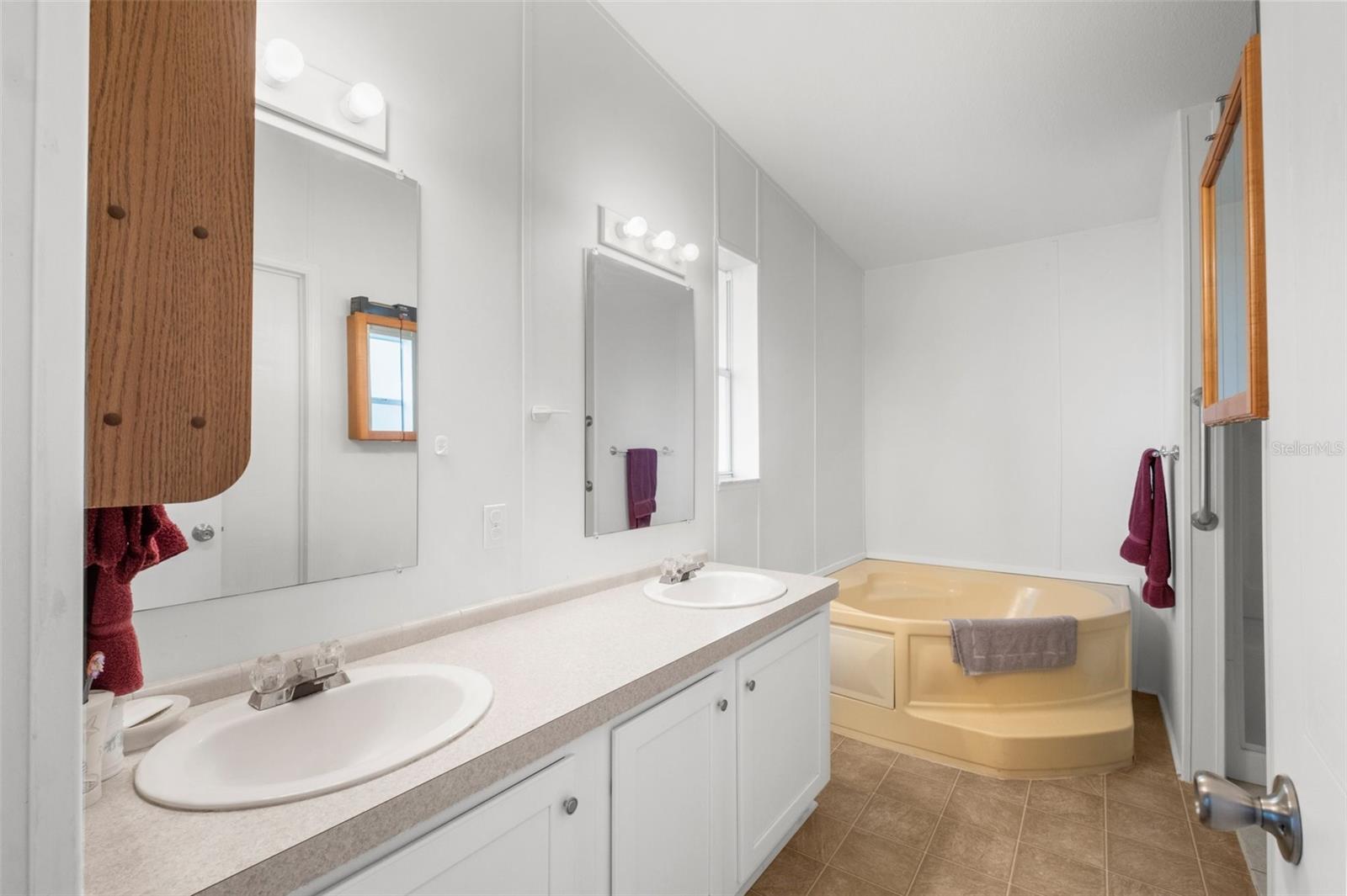 TANGERINE ESTATES - Residential