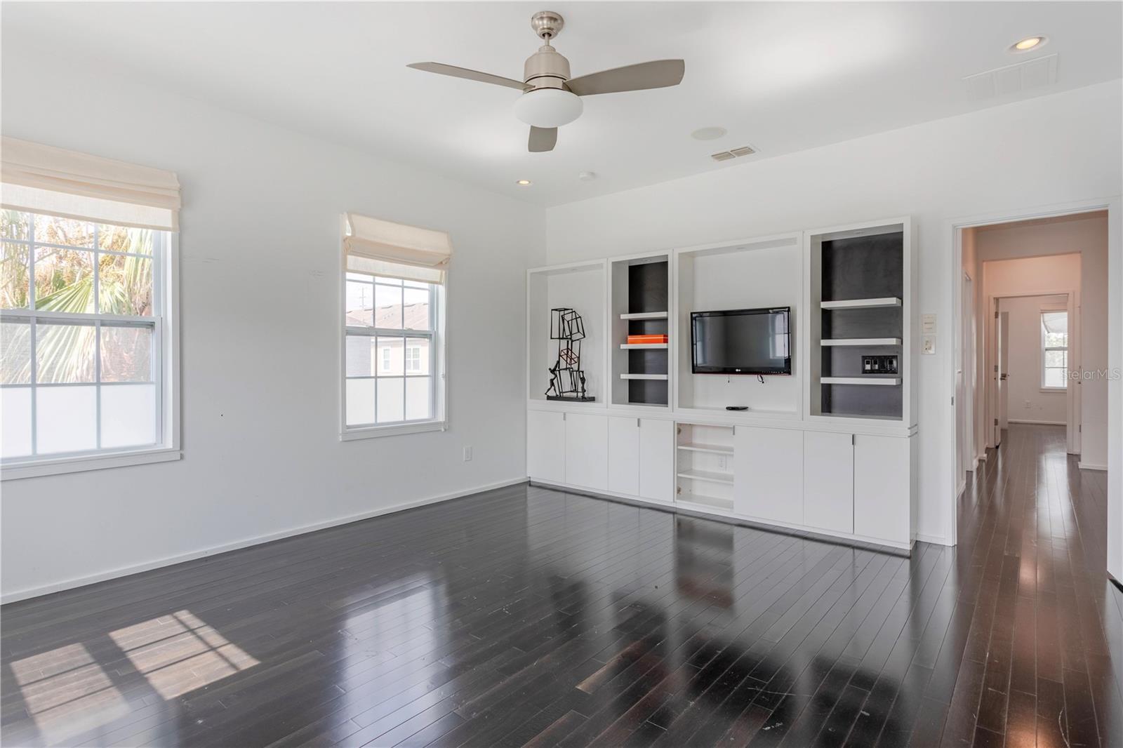 COPLEY SQUARE - Residential