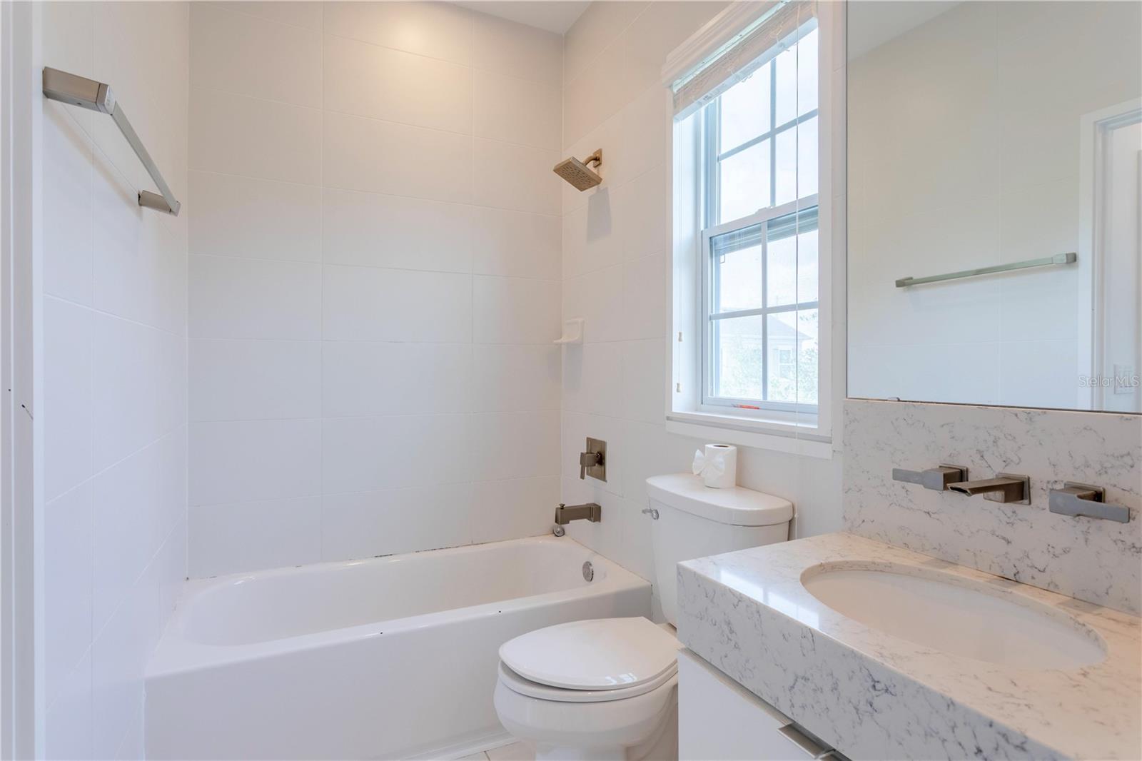 COPLEY SQUARE - Residential