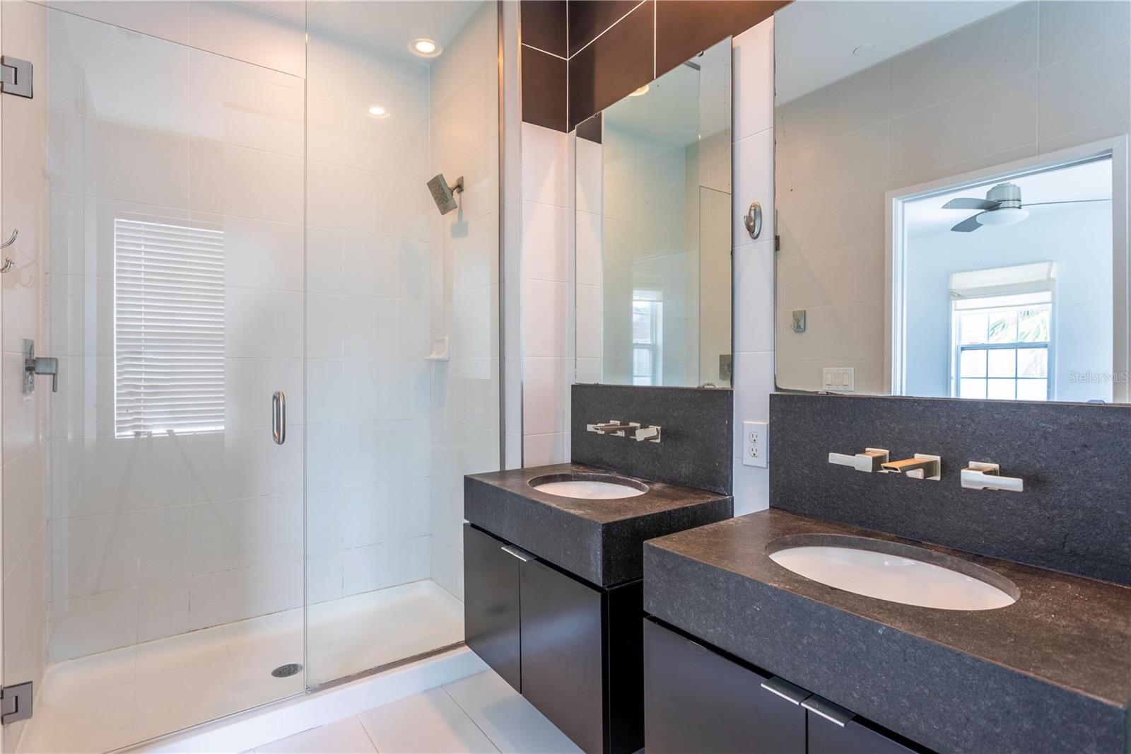 COPLEY SQUARE - Residential