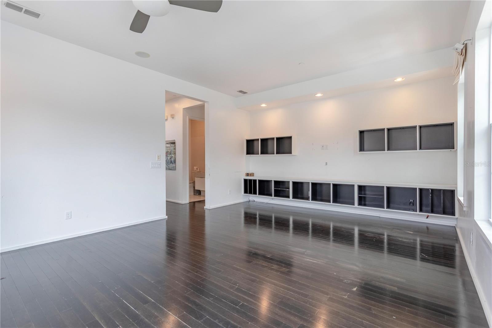 COPLEY SQUARE - Residential