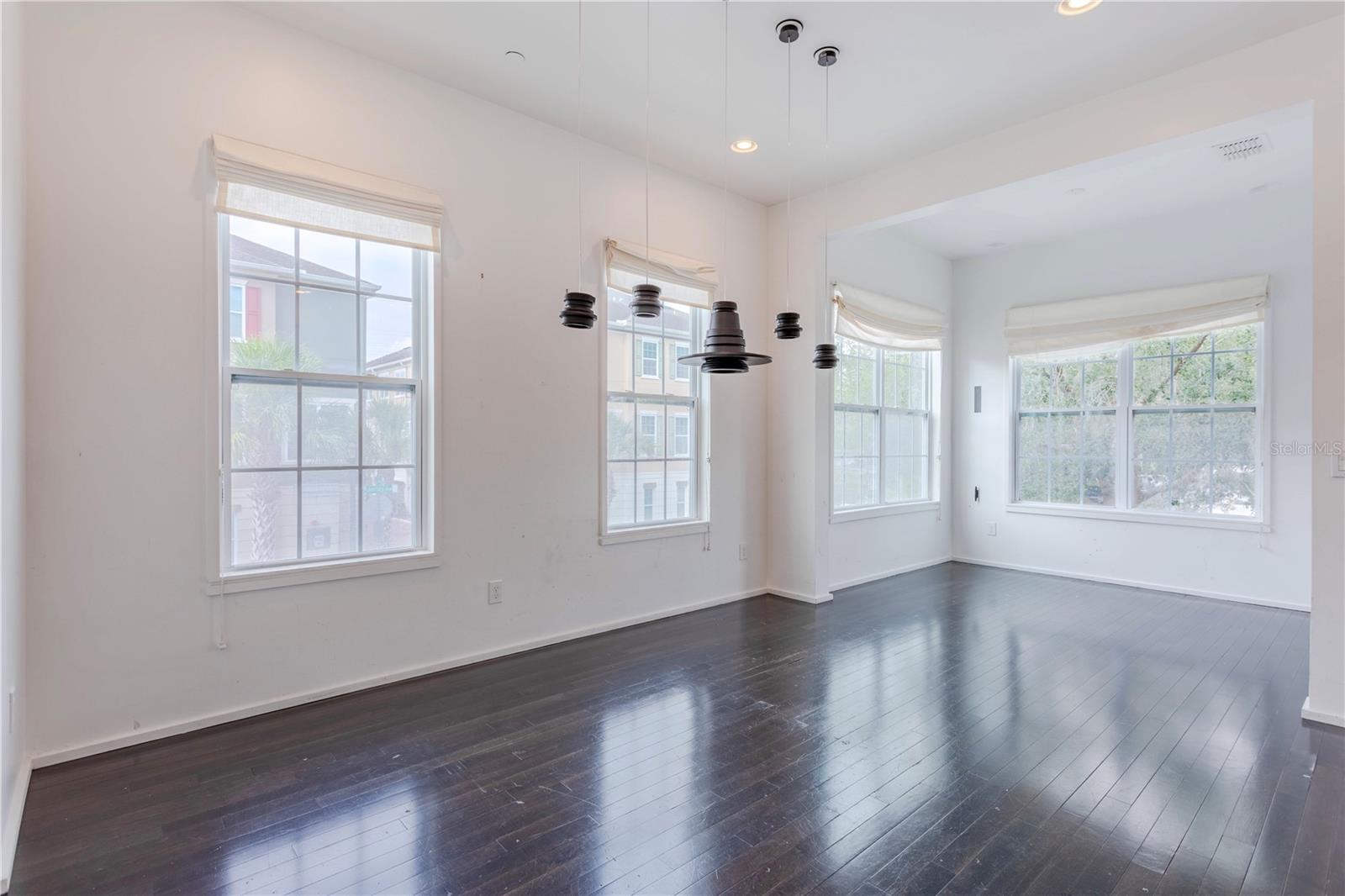 COPLEY SQUARE - Residential