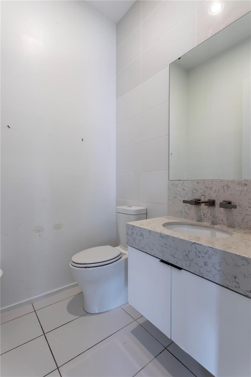 COPLEY SQUARE - Residential