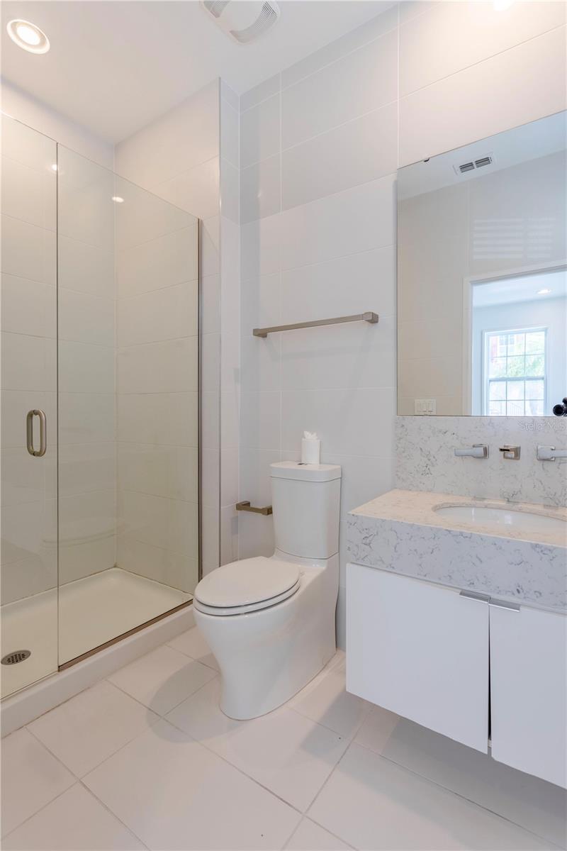 COPLEY SQUARE - Residential