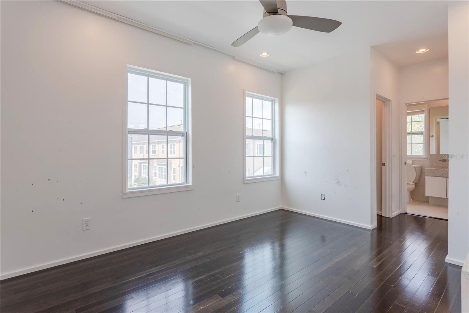 COPLEY SQUARE - Residential