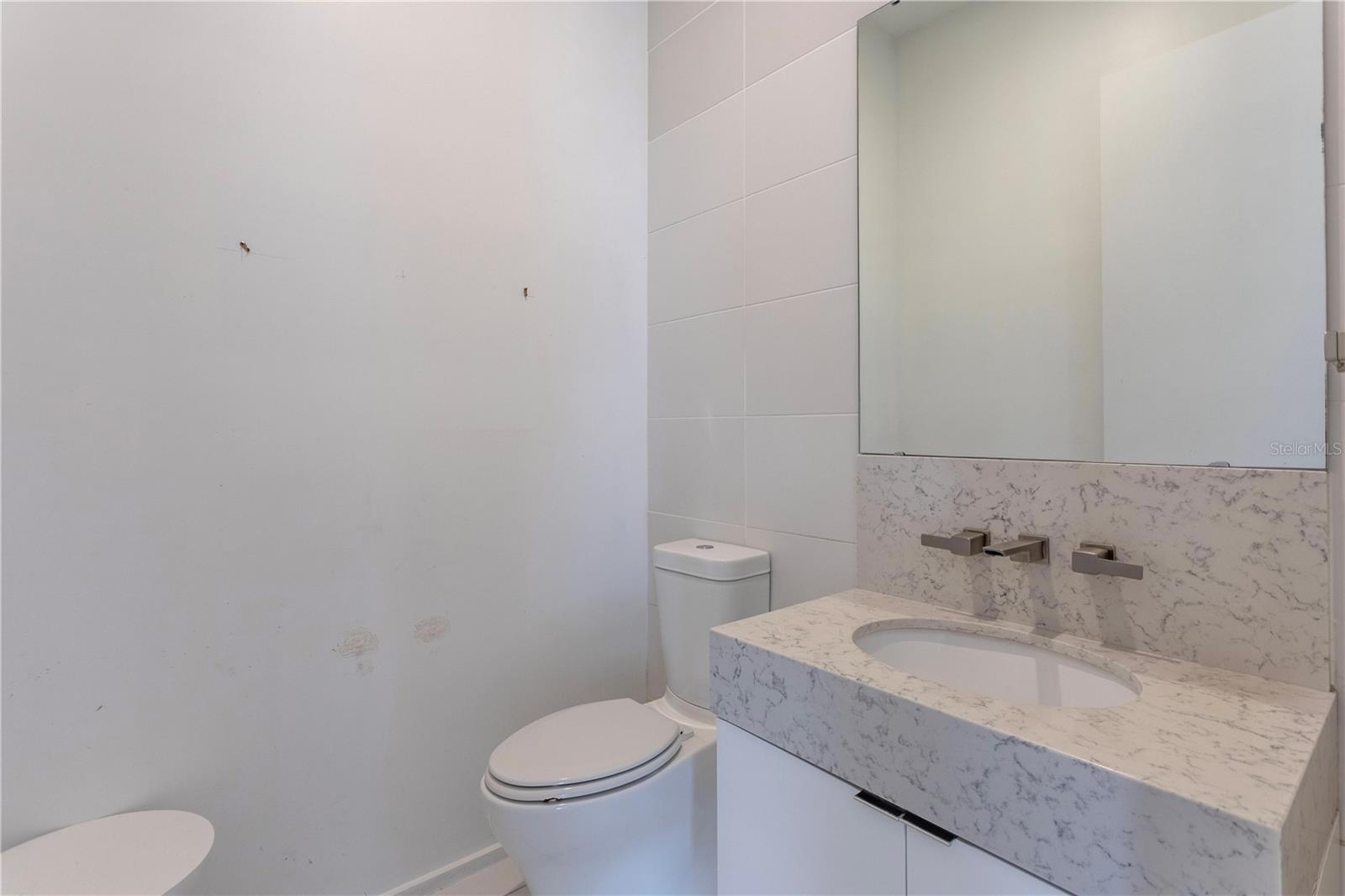 COPLEY SQUARE - Residential