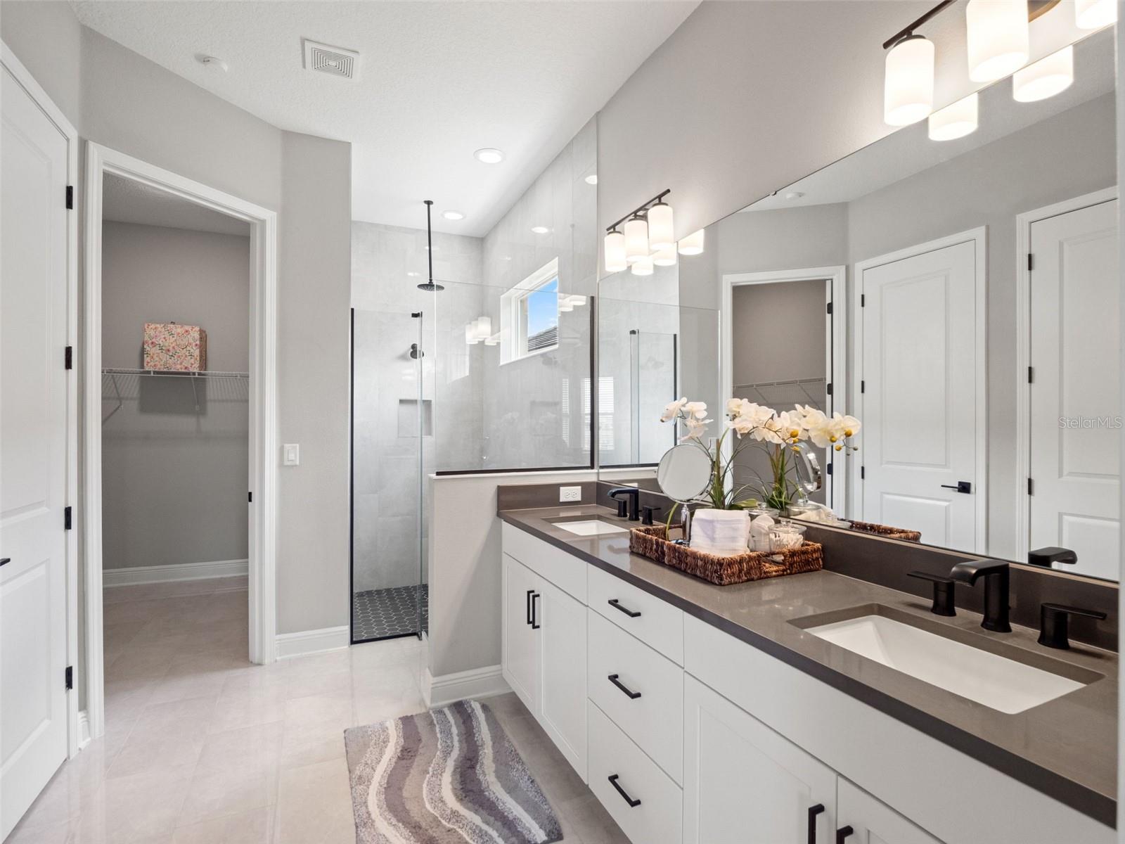 BELLA COLLINA WEST SUB - Residential
