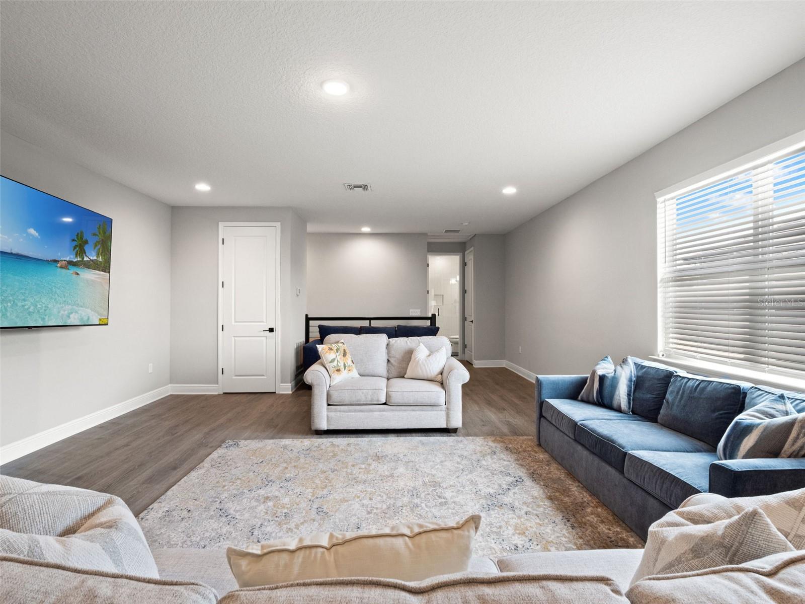 BELLA COLLINA WEST SUB - Residential