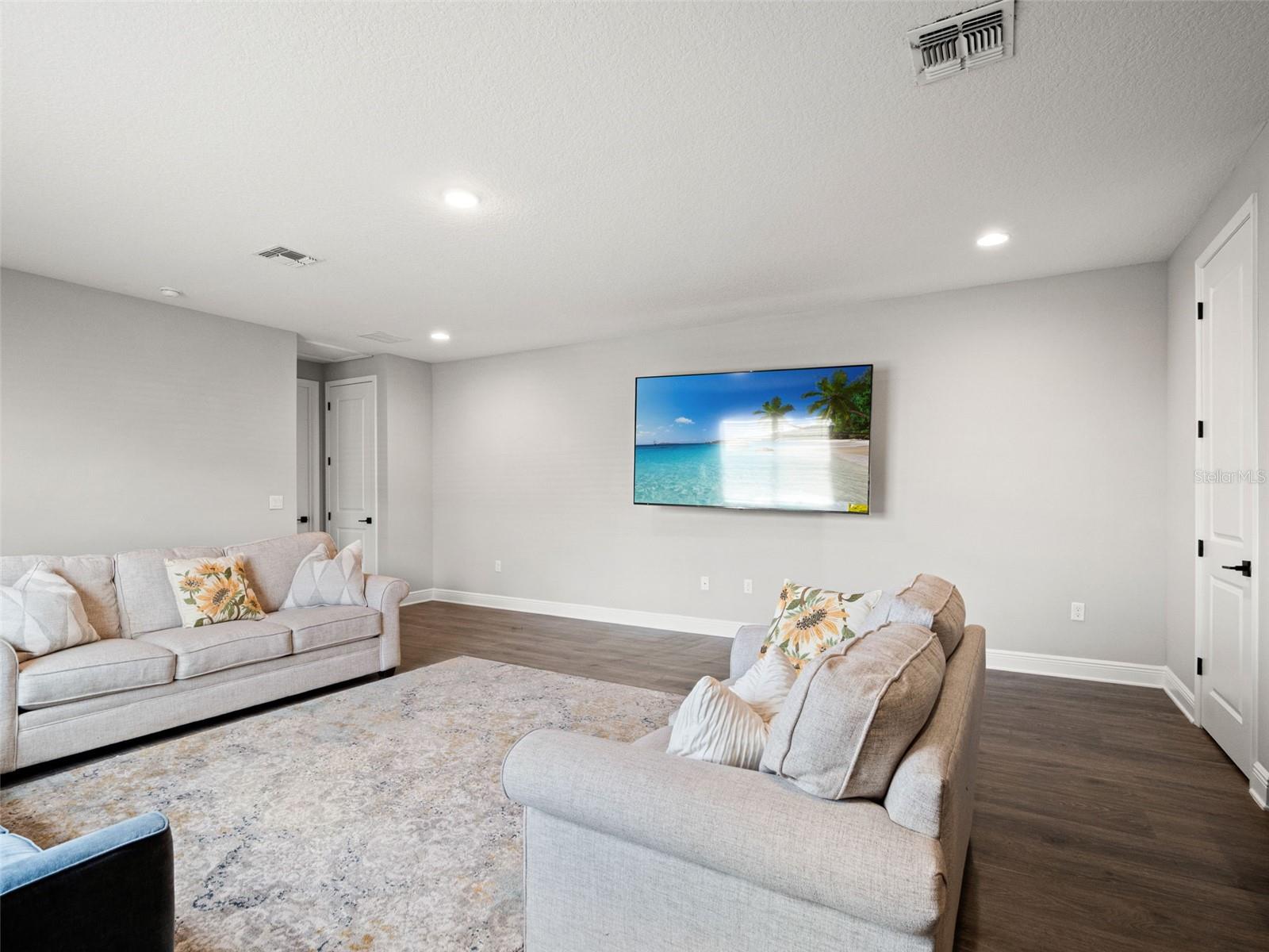 BELLA COLLINA WEST SUB - Residential