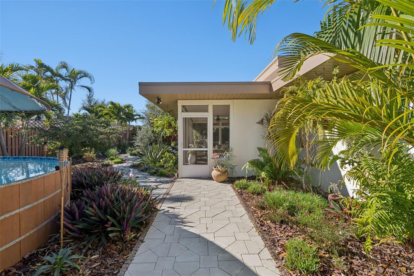 WHITFIELD COUNTRY CLUB ESTATES 1 - Residential