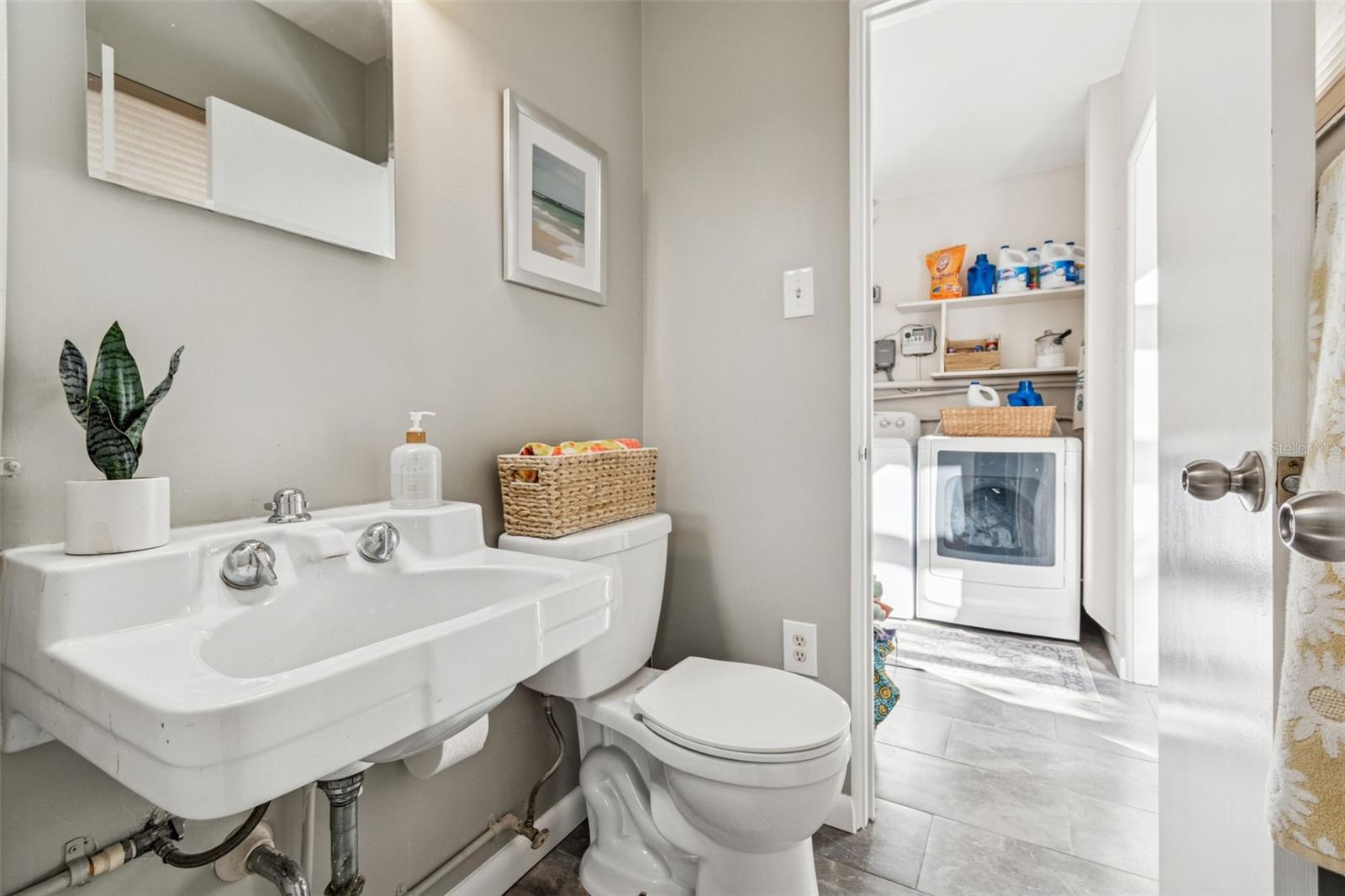 WHITFIELD COUNTRY CLUB ESTATES 1 - Residential