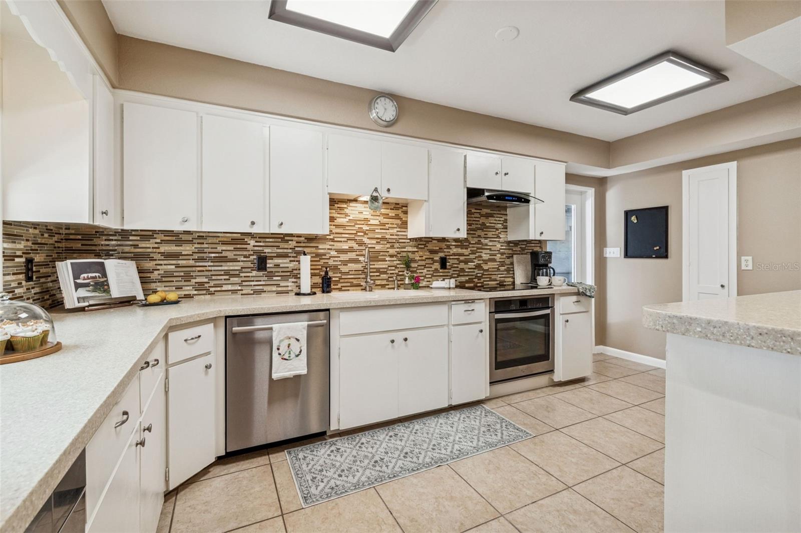 WHITFIELD COUNTRY CLUB ESTATES 1 - Residential