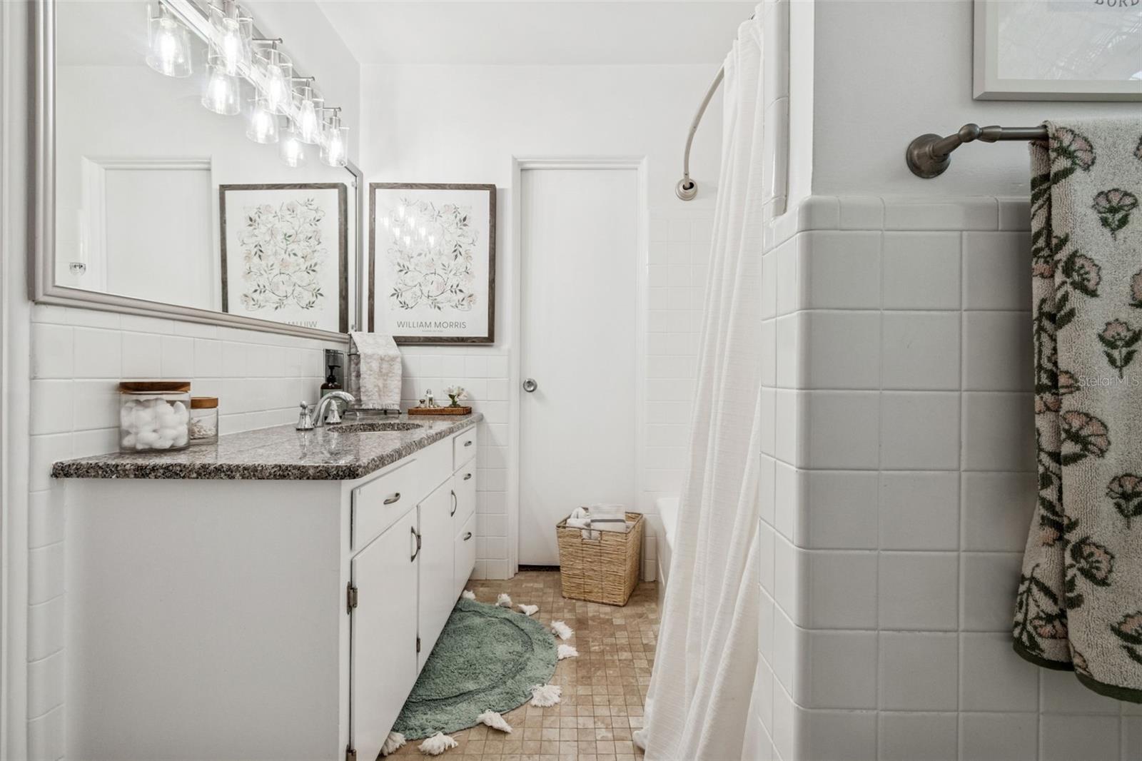 WHITFIELD COUNTRY CLUB ESTATES 1 - Residential