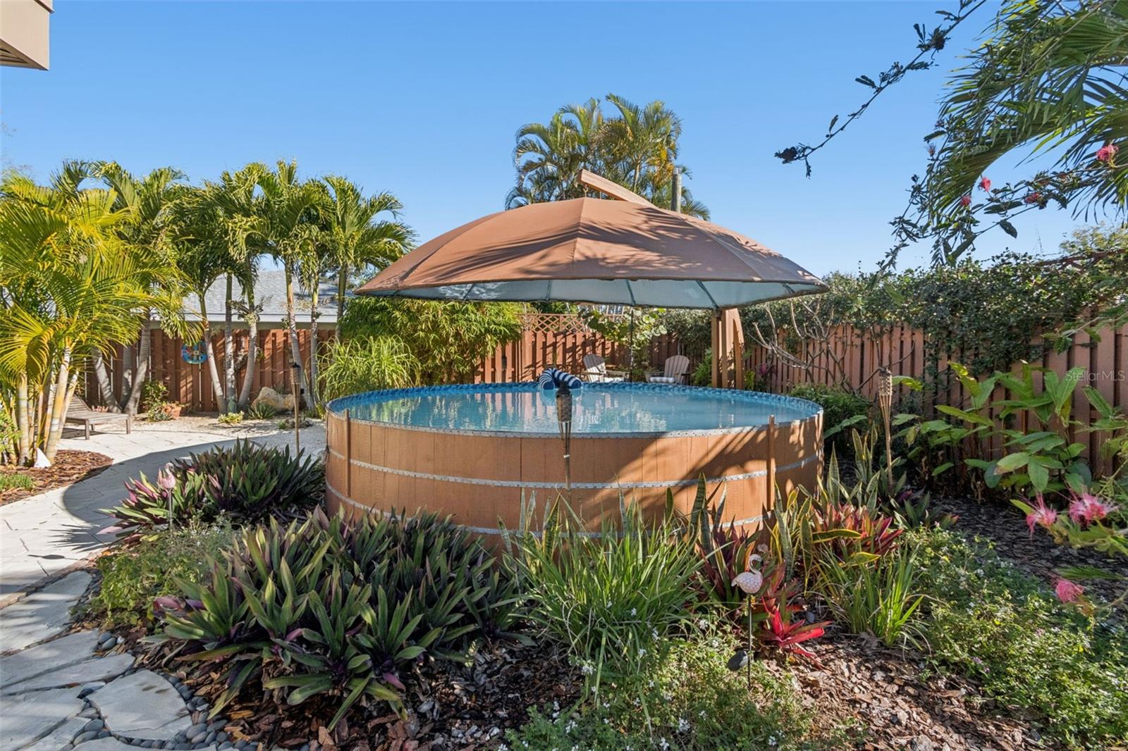 WHITFIELD COUNTRY CLUB ESTATES 1 - Residential