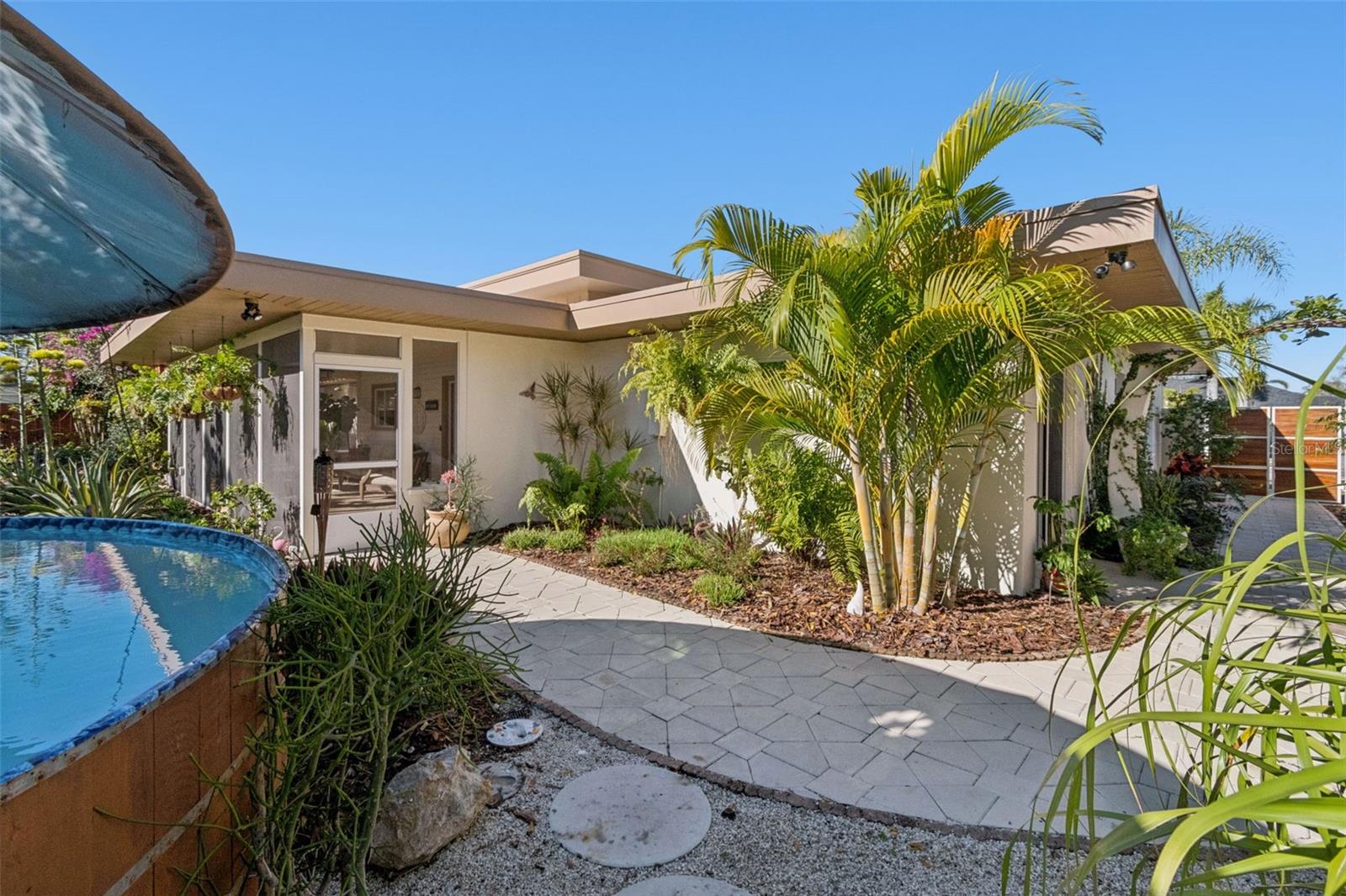 WHITFIELD COUNTRY CLUB ESTATES 1 - Residential