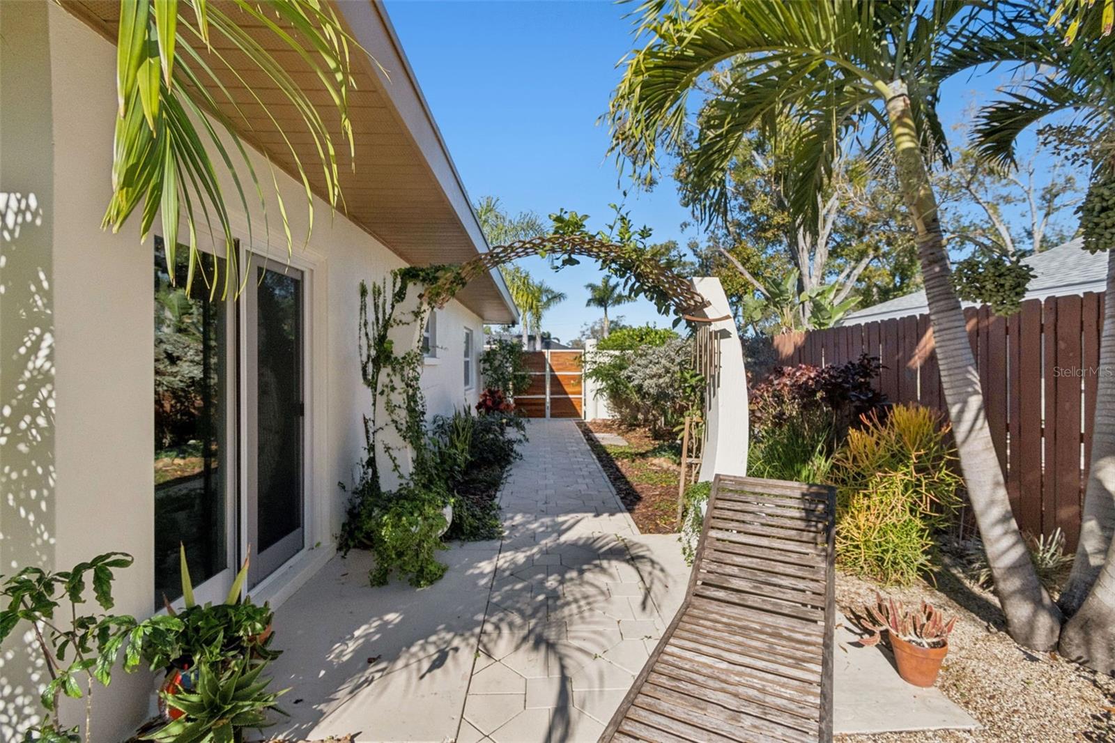 WHITFIELD COUNTRY CLUB ESTATES 1 - Residential