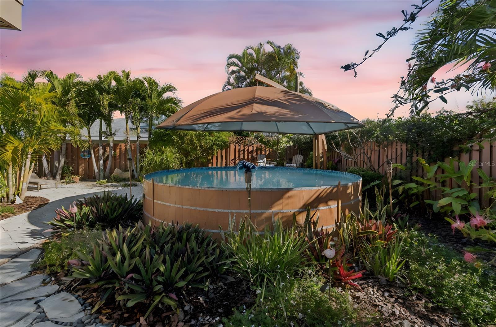 WHITFIELD COUNTRY CLUB ESTATES 1 - Residential