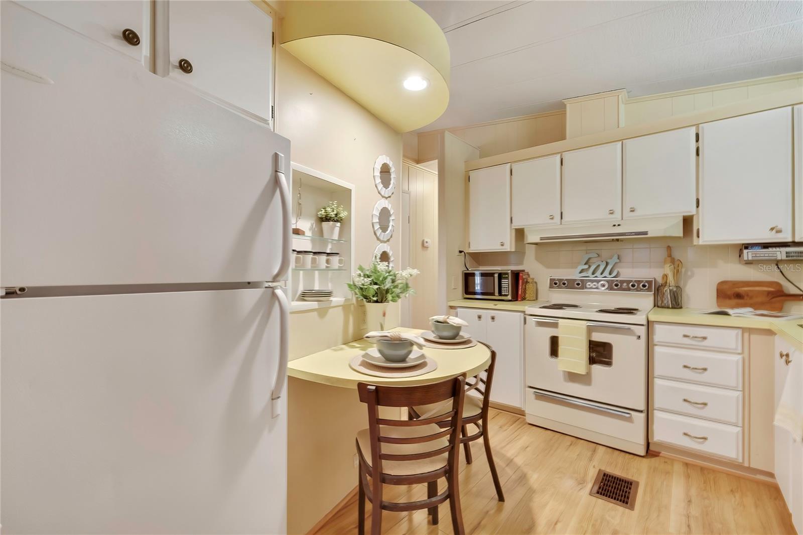 CONTINENTAL CAMPER RESORTS INC - Residential
