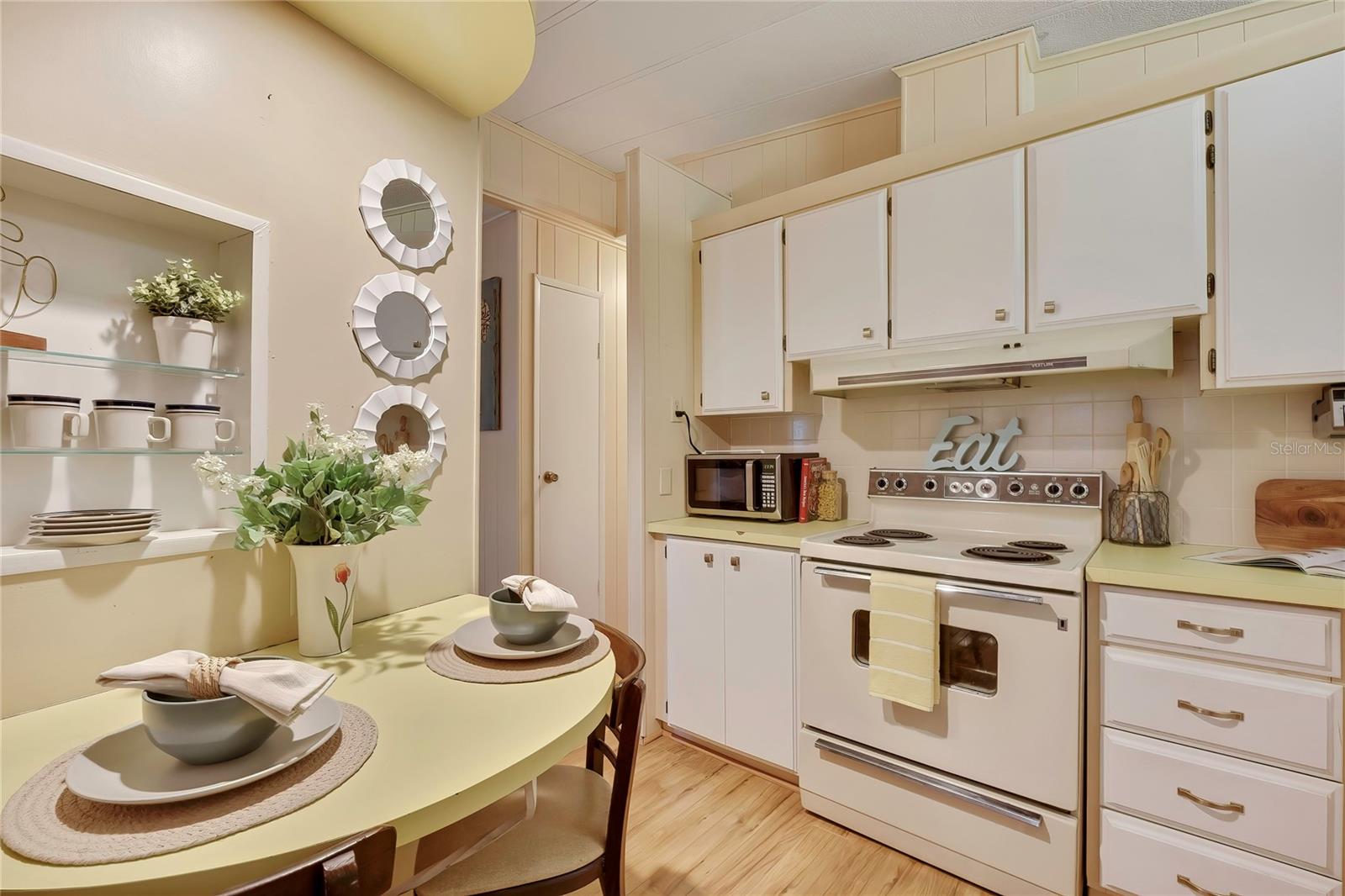 CONTINENTAL CAMPER RESORTS INC - Residential