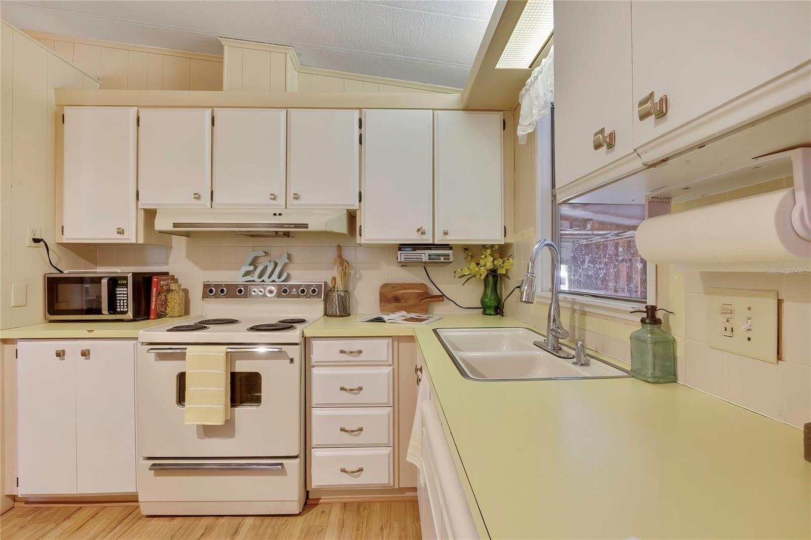 CONTINENTAL CAMPER RESORTS INC - Residential