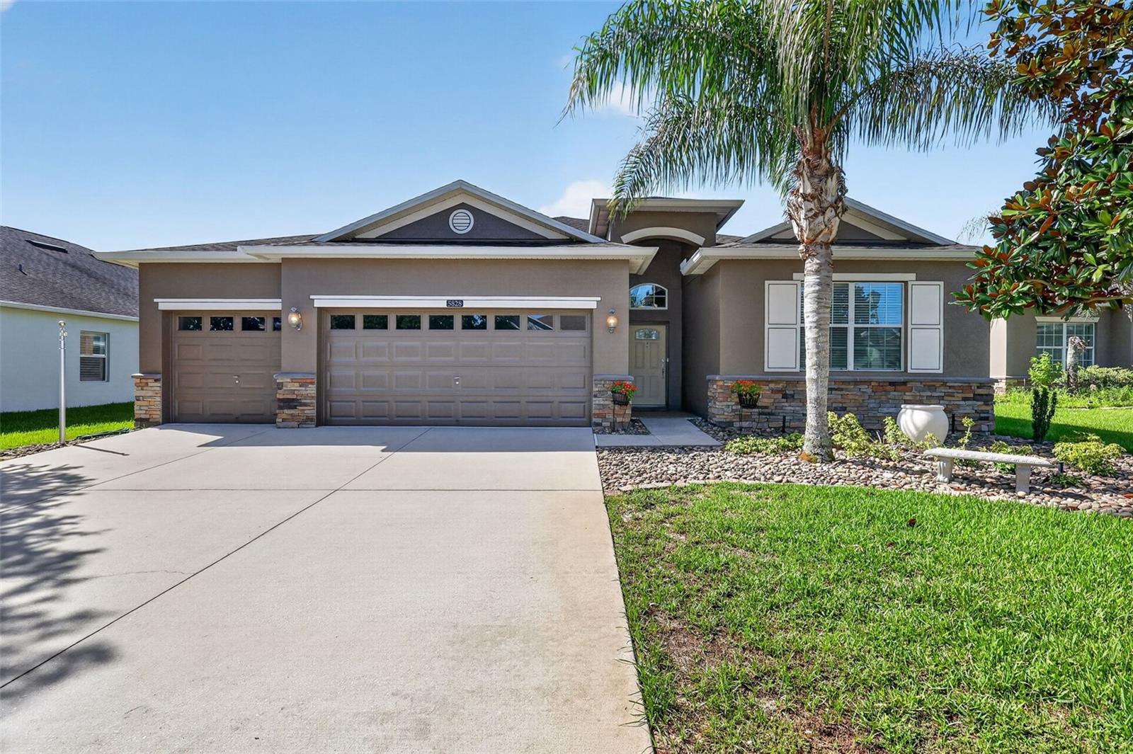 STONEYBROOK HILLS UN #2 - Residential