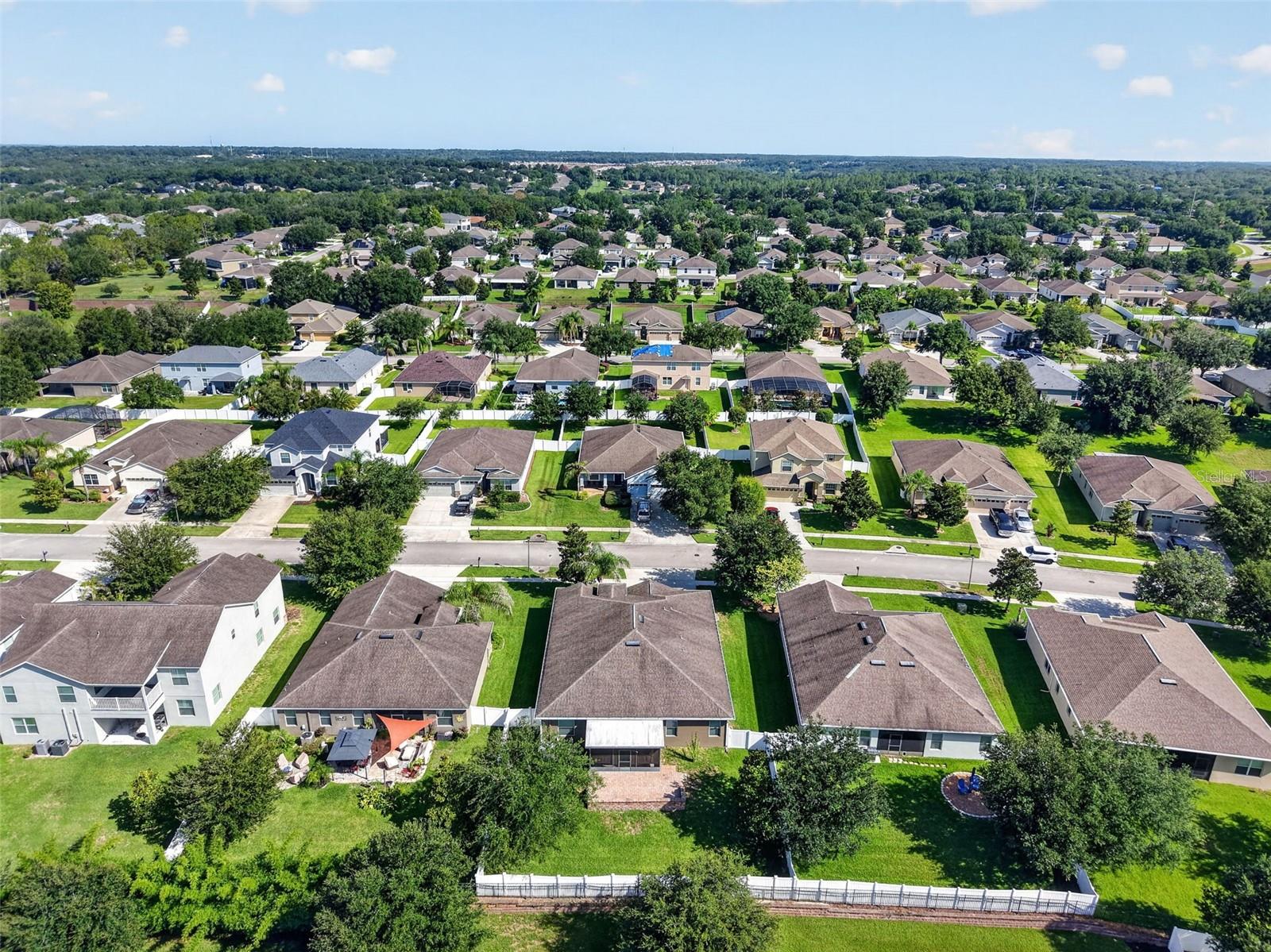 STONEYBROOK HILLS UN #2 - Residential
